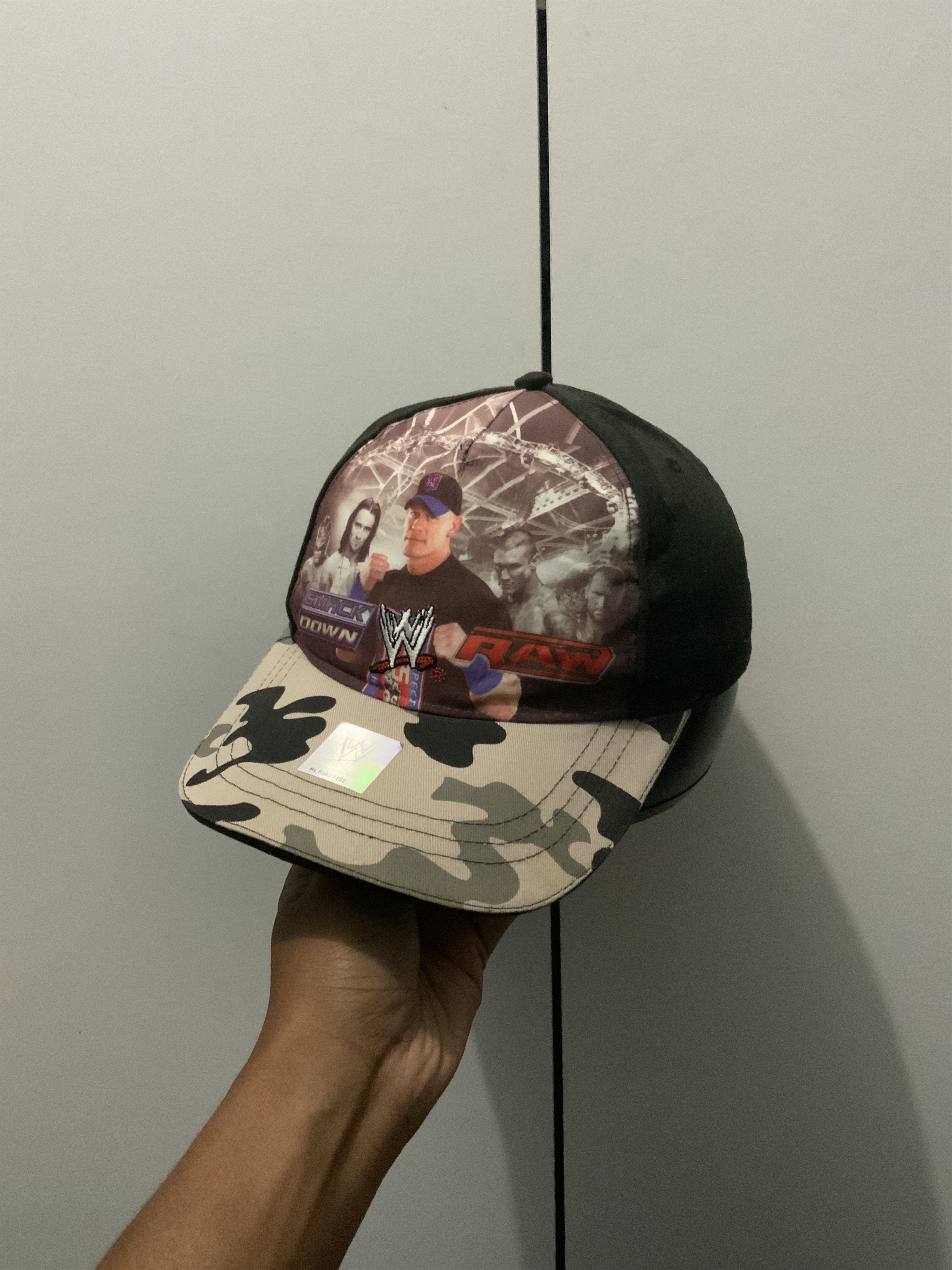WWE Smack Down vs RAW WWE Camo Hat Size ONE SIZE - 1 Thumbnail