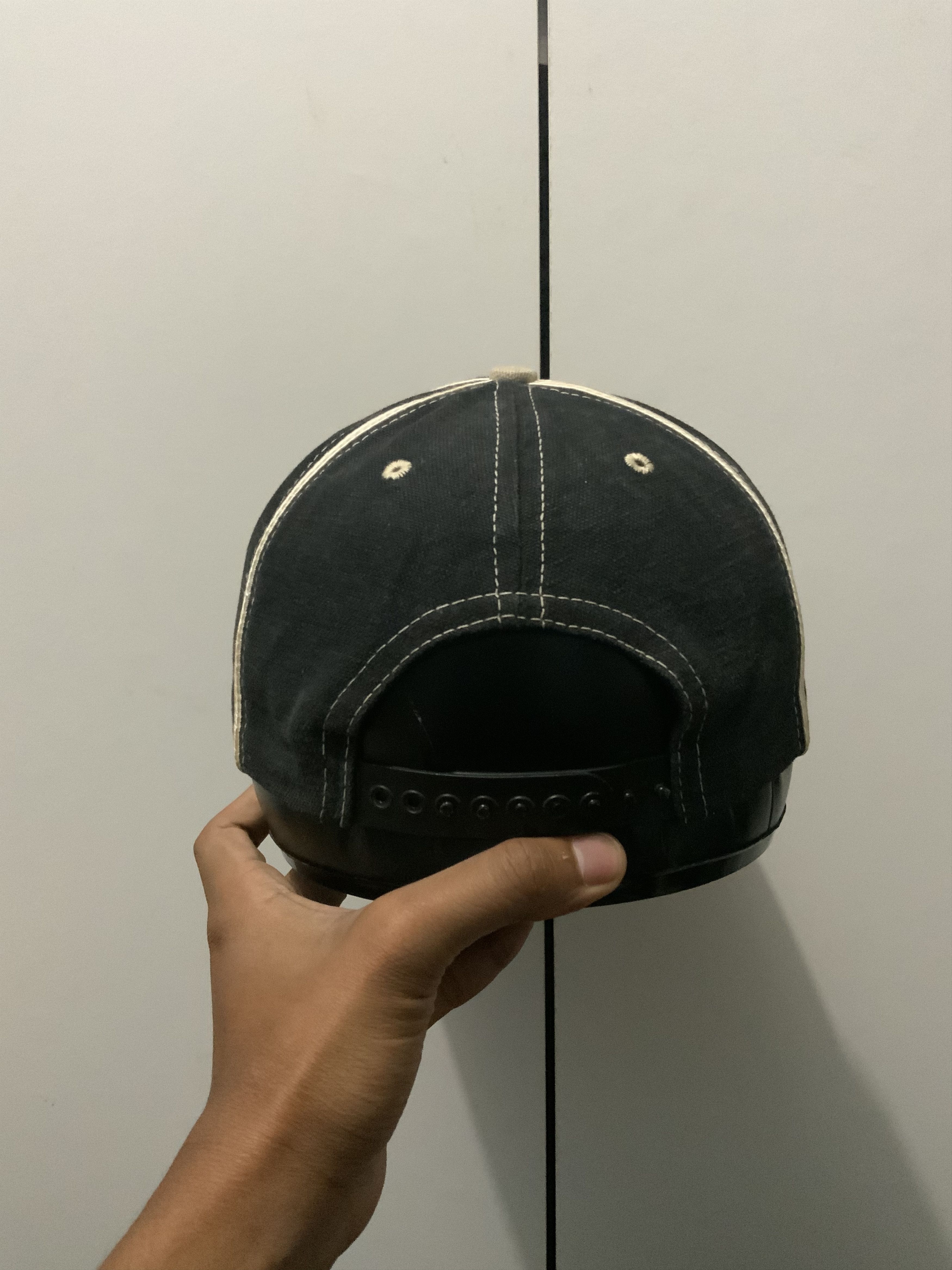Guess Vintage Guess Embroidered Hat Size ONE SIZE - 4 Thumbnail
