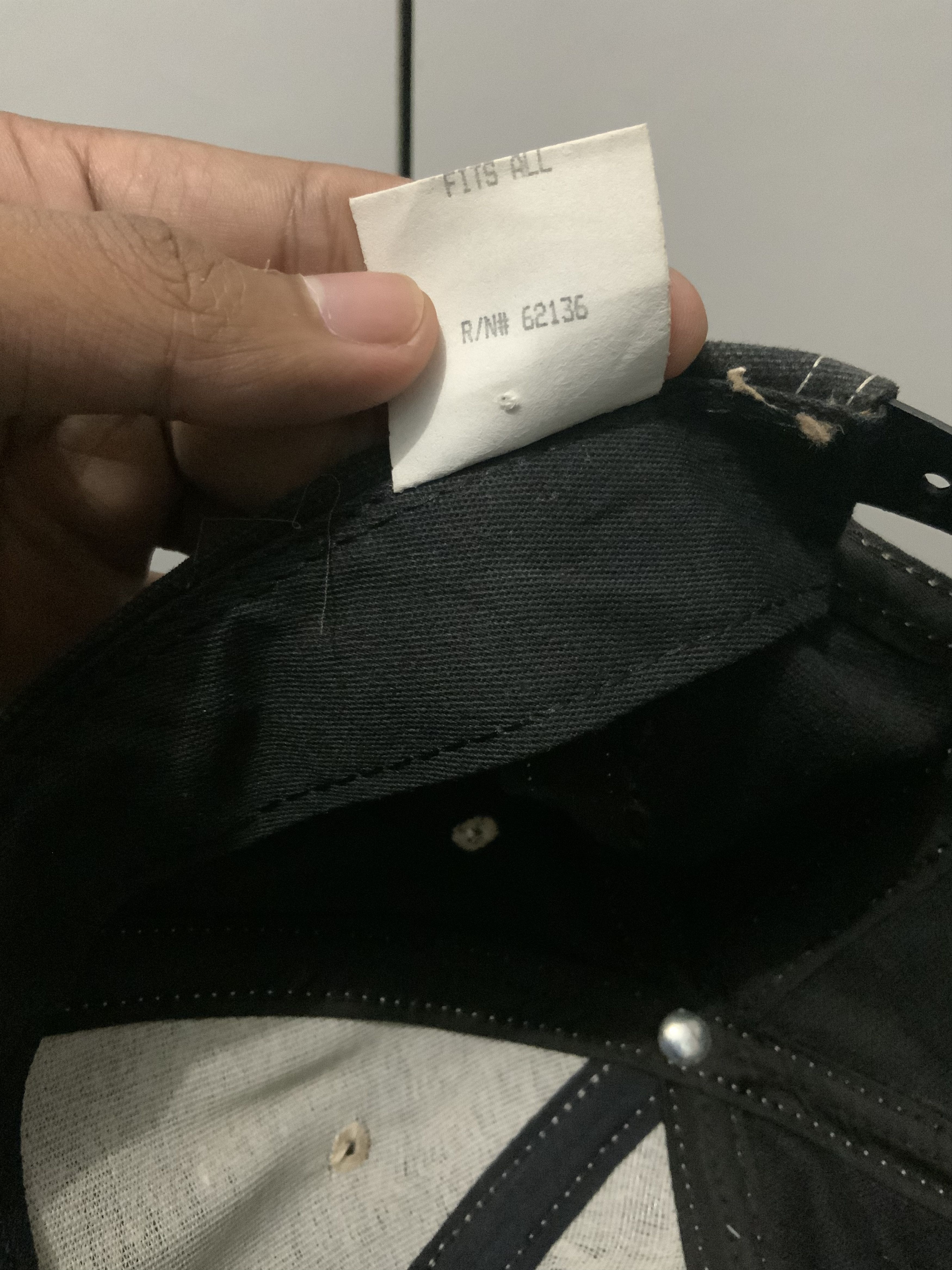 Guess Vintage Guess Embroidered Hat Size ONE SIZE - 14 Thumbnail