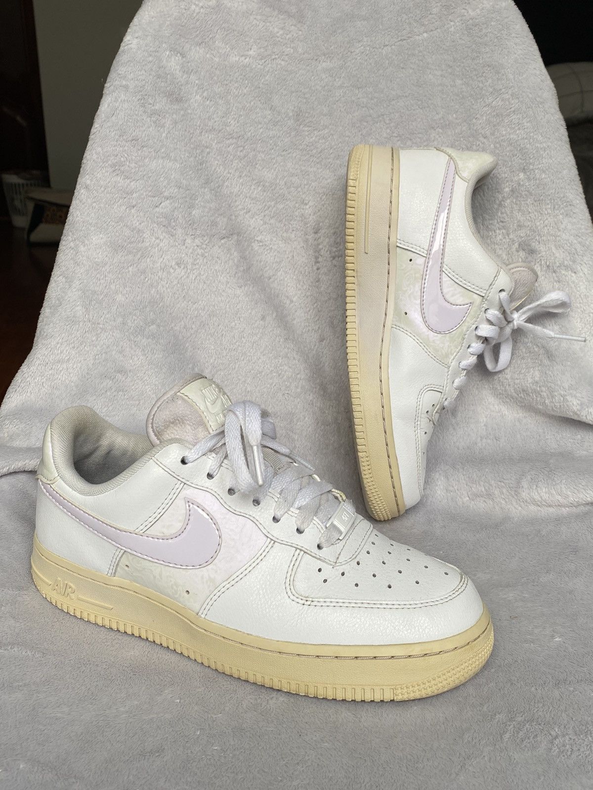 Nike Nike W Air Force 1 07 White Size US 7 / IT 37 - 2 Thumbnail