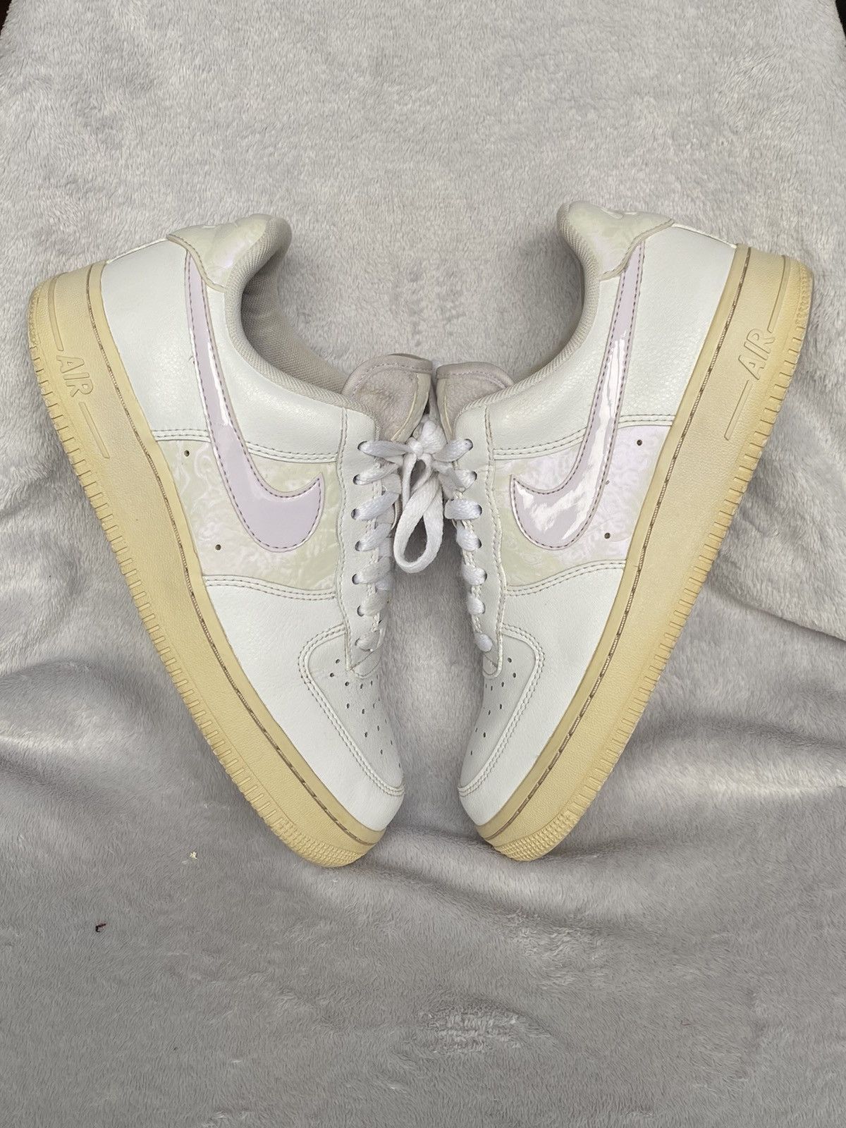 Nike Nike W Air Force 1 07 White Size US 7 / IT 37 - 1 Thumbnail