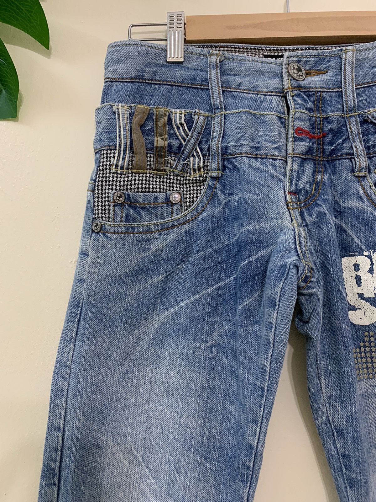 Japanese Brand × Vintage Skulls Design🔥🔥 XST. Ba-Tsu Studio Jeans Size US 27 - 4 Thumbnail