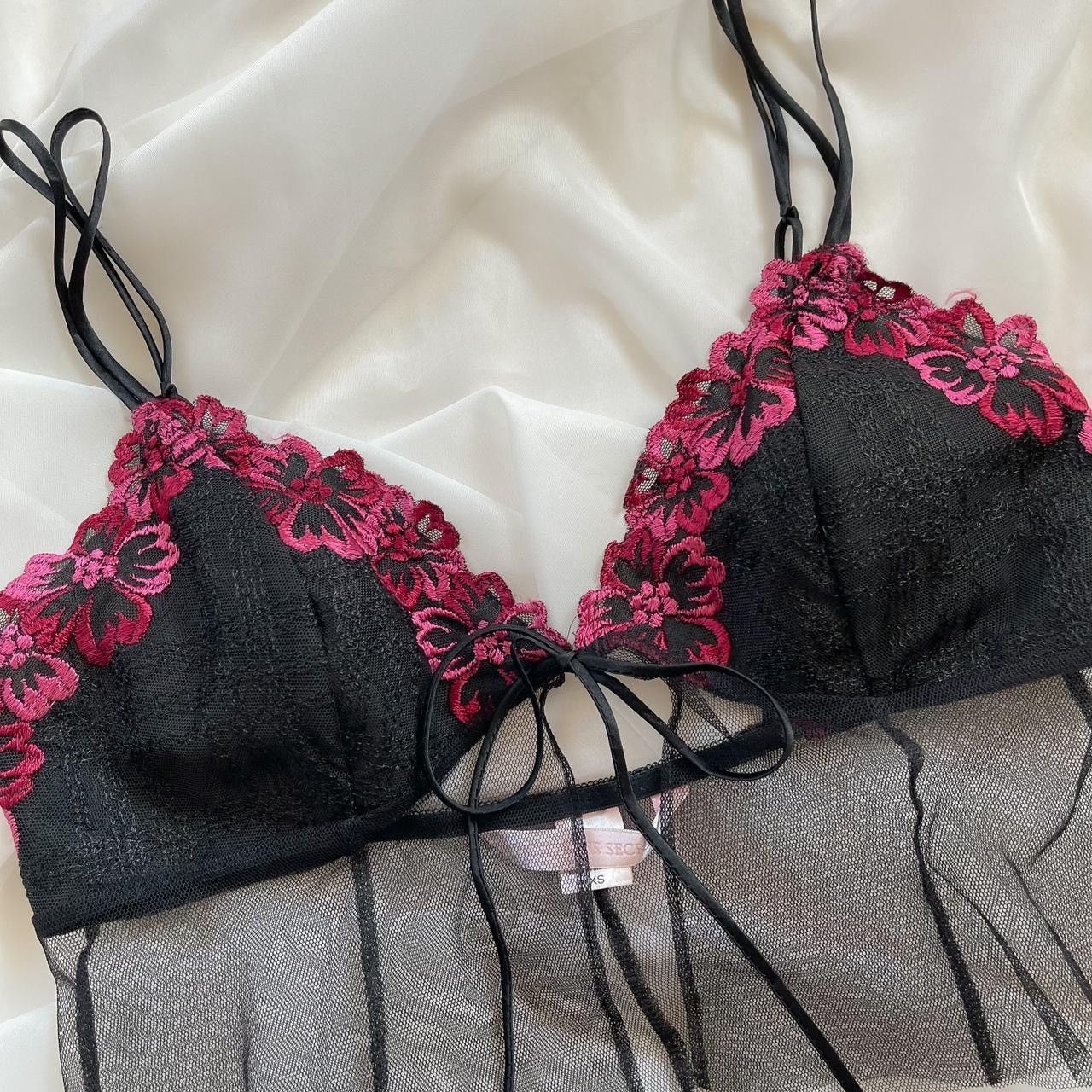 Victoria's Secret VS Black Floral Embroidered Mesh Camisole (XS) Size XS / US 0-2 / IT 36-38 - 2 Thumbnail