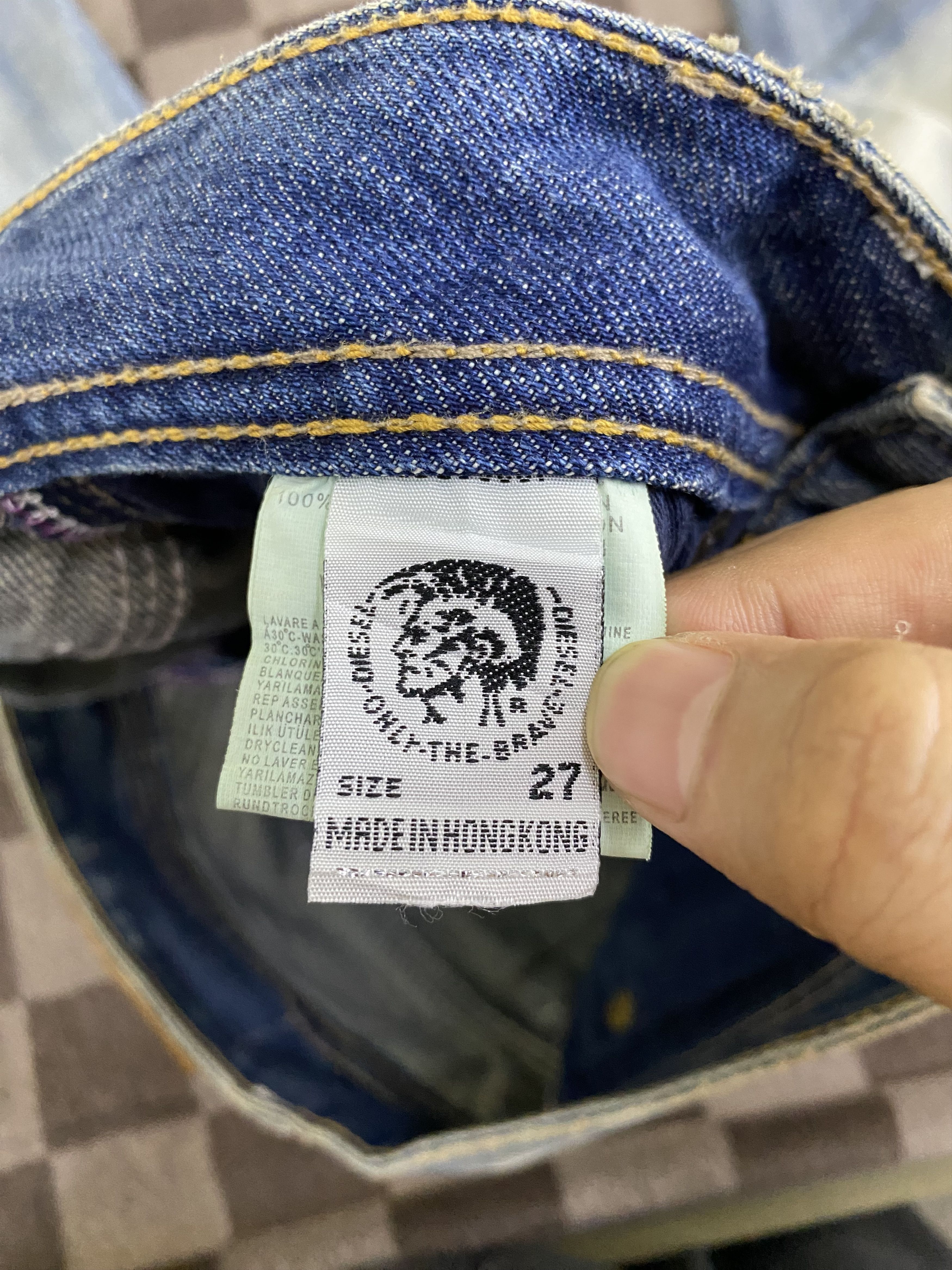 Diesel Vintage Diesel Liv Distress Faded Denim Jean Size 27" / US 4 / IT 40 - 19 Thumbnail