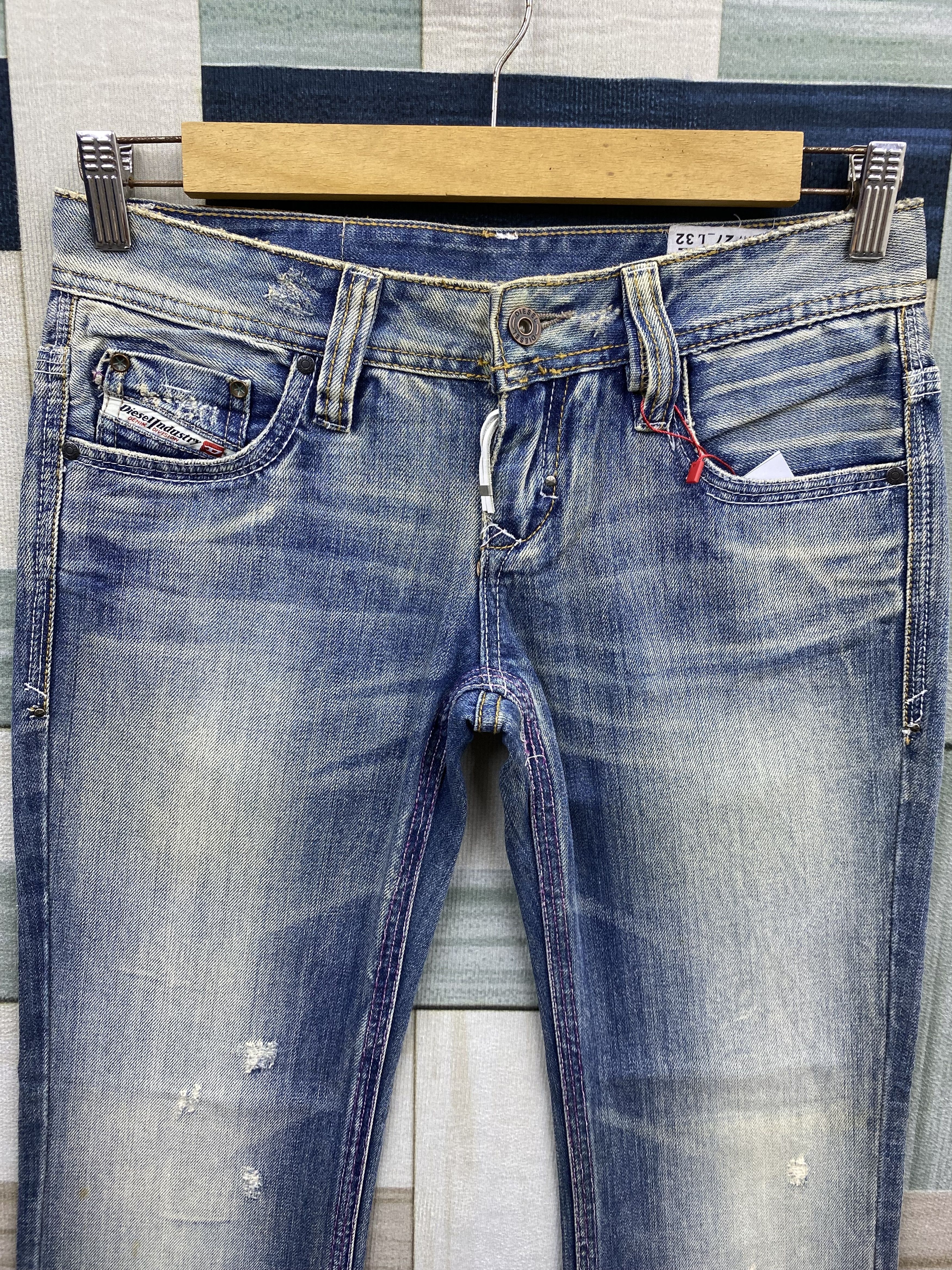 Diesel Vintage Diesel Liv Distress Faded Denim Jean Size 27" / US 4 / IT 40 - 3 Thumbnail