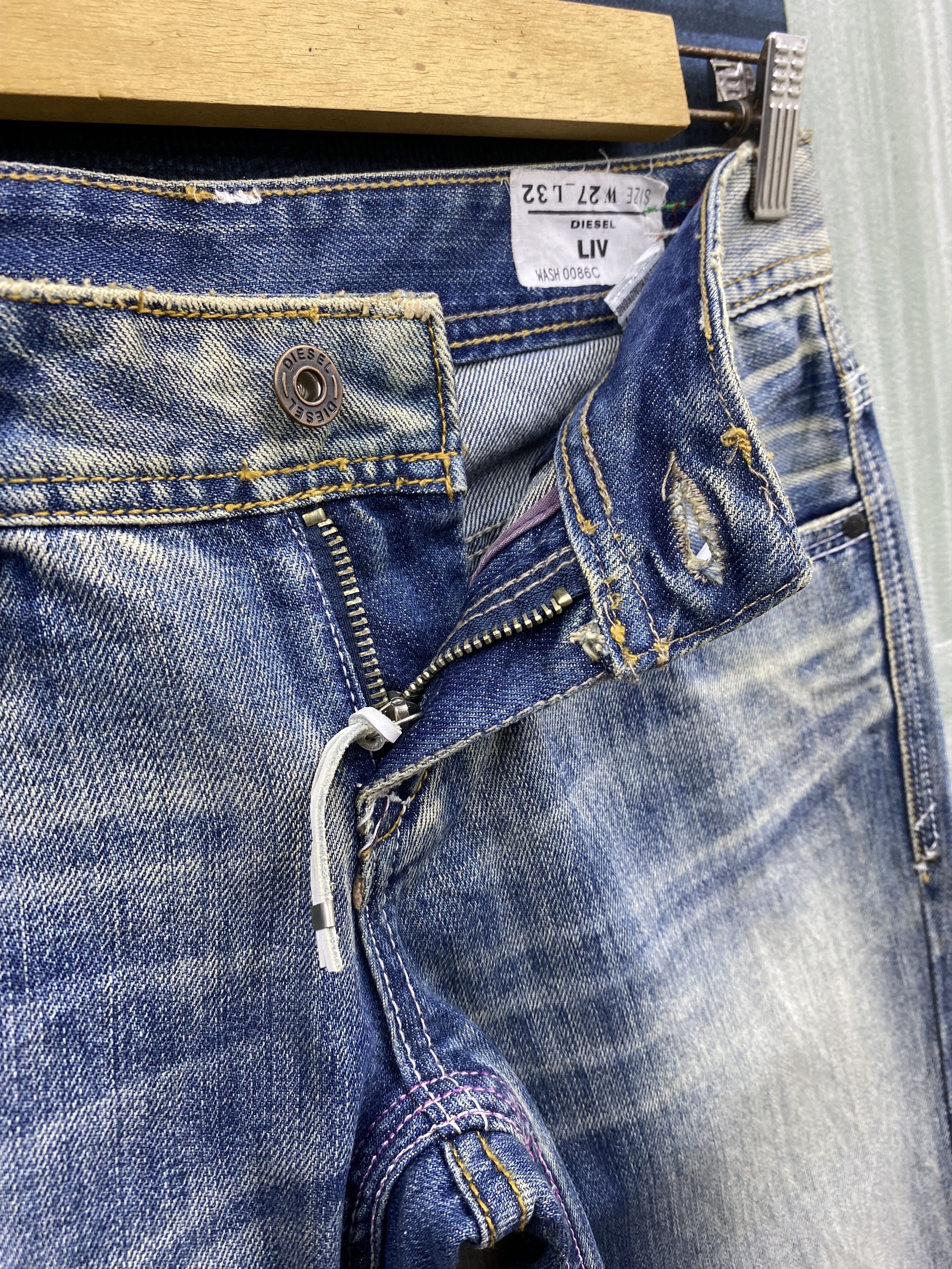 Diesel Vintage Diesel Liv Distress Faded Denim Jean Size 27" / US 4 / IT 40 - 17 Thumbnail