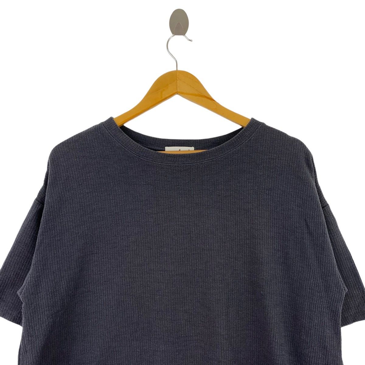 Japanese Brand TITICACA Japanese Brand Short Sleeve Plain Black Blouse Size L / US 10 / IT 46 - 2 Thumbnail
