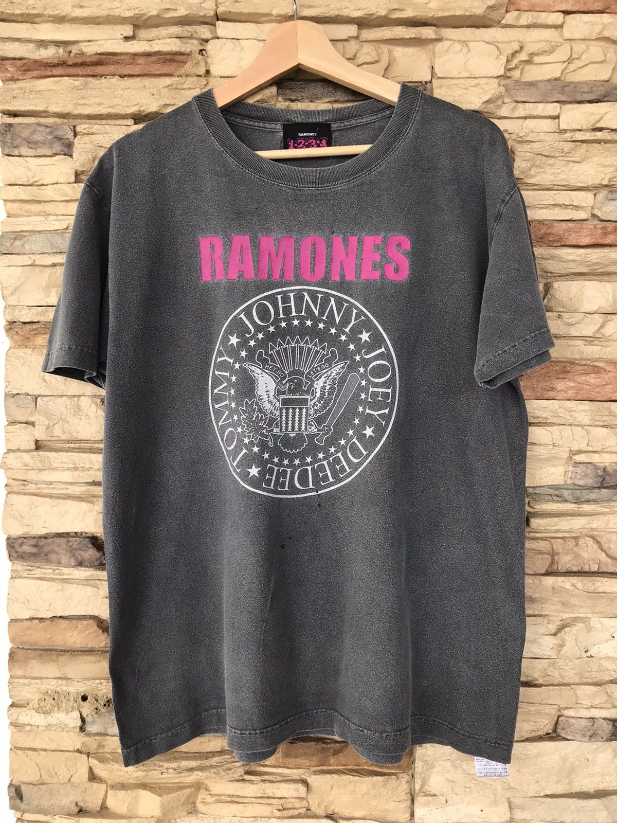 image of Band Tees x Rock T Shirt Vintage Ramones Hey Ho Let’S Go Band T-Shirt in Grey, Men's (Size Medium)