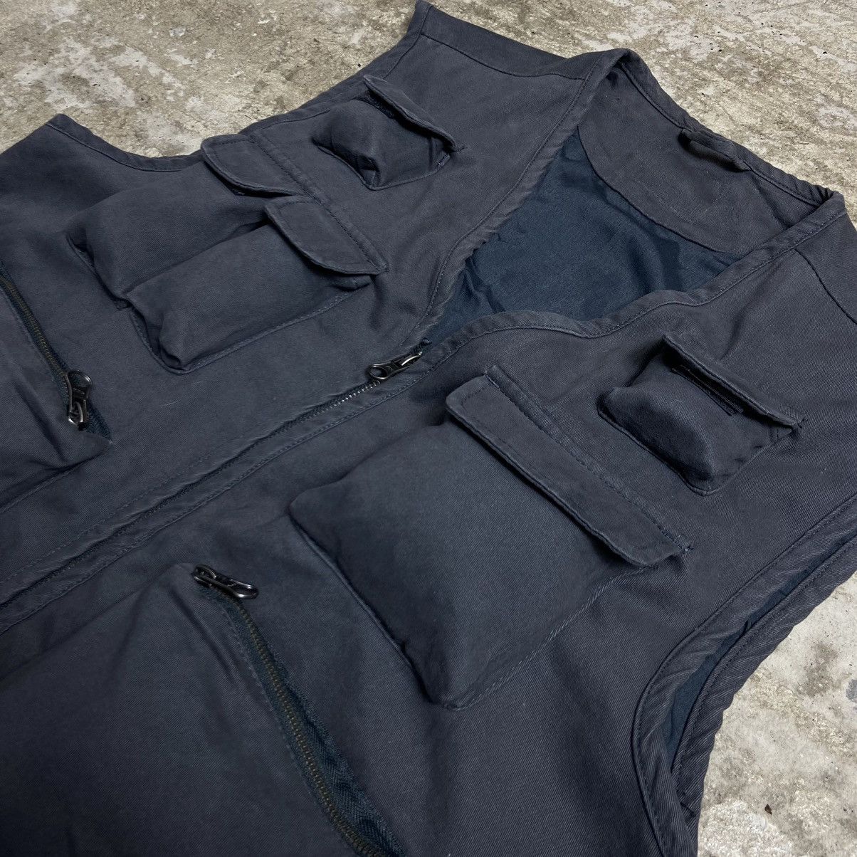 Japanese Brand Y2K BAGGY PUFF ARCHIVE MULTIPOCKET UTILITY BONDAGE VEST 2056 Size US L / EU 52-54 / 3 - 6 Thumbnail