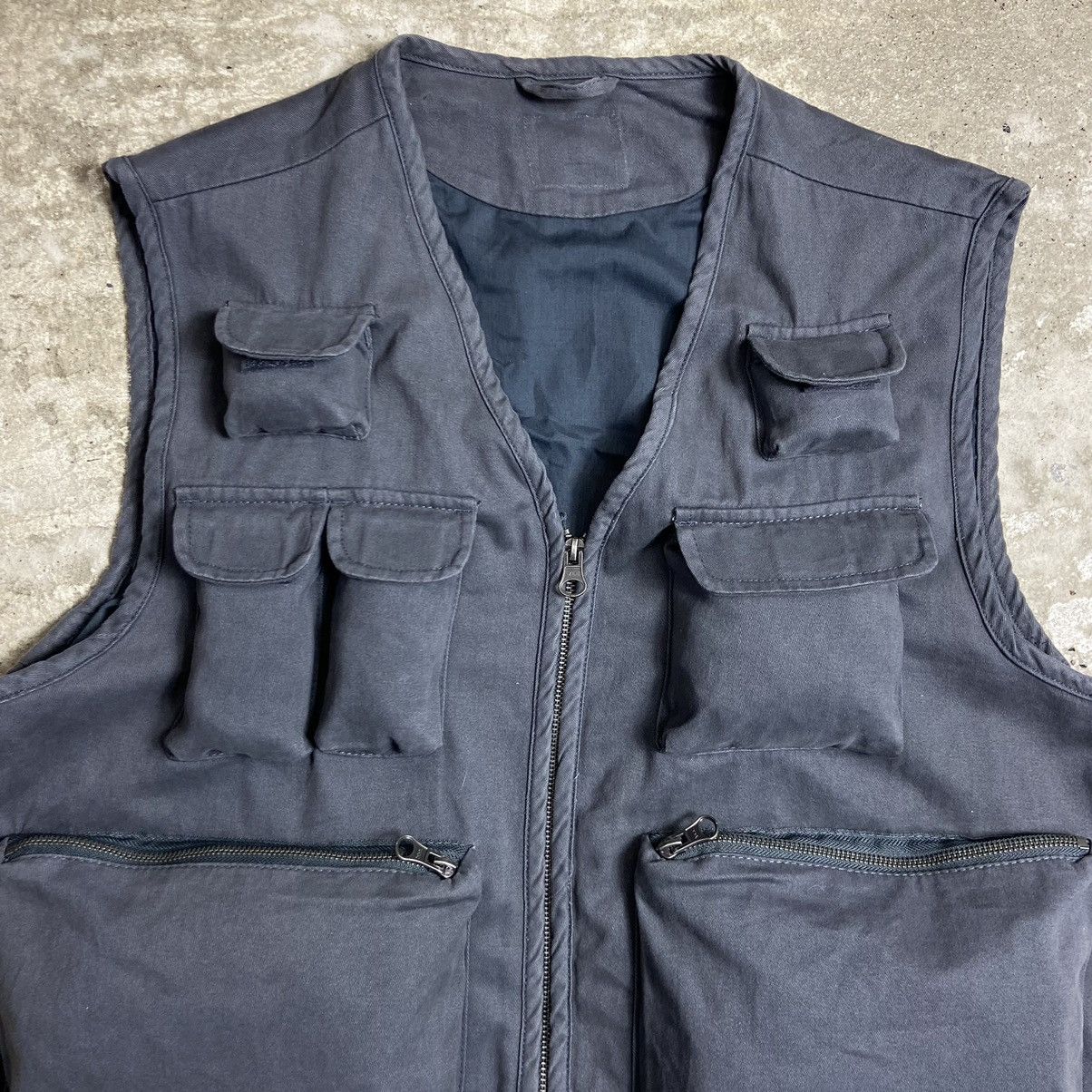 Japanese Brand Y2K BAGGY PUFF ARCHIVE MULTIPOCKET UTILITY BONDAGE VEST 2056 Size US L / EU 52-54 / 3 - 5 Thumbnail