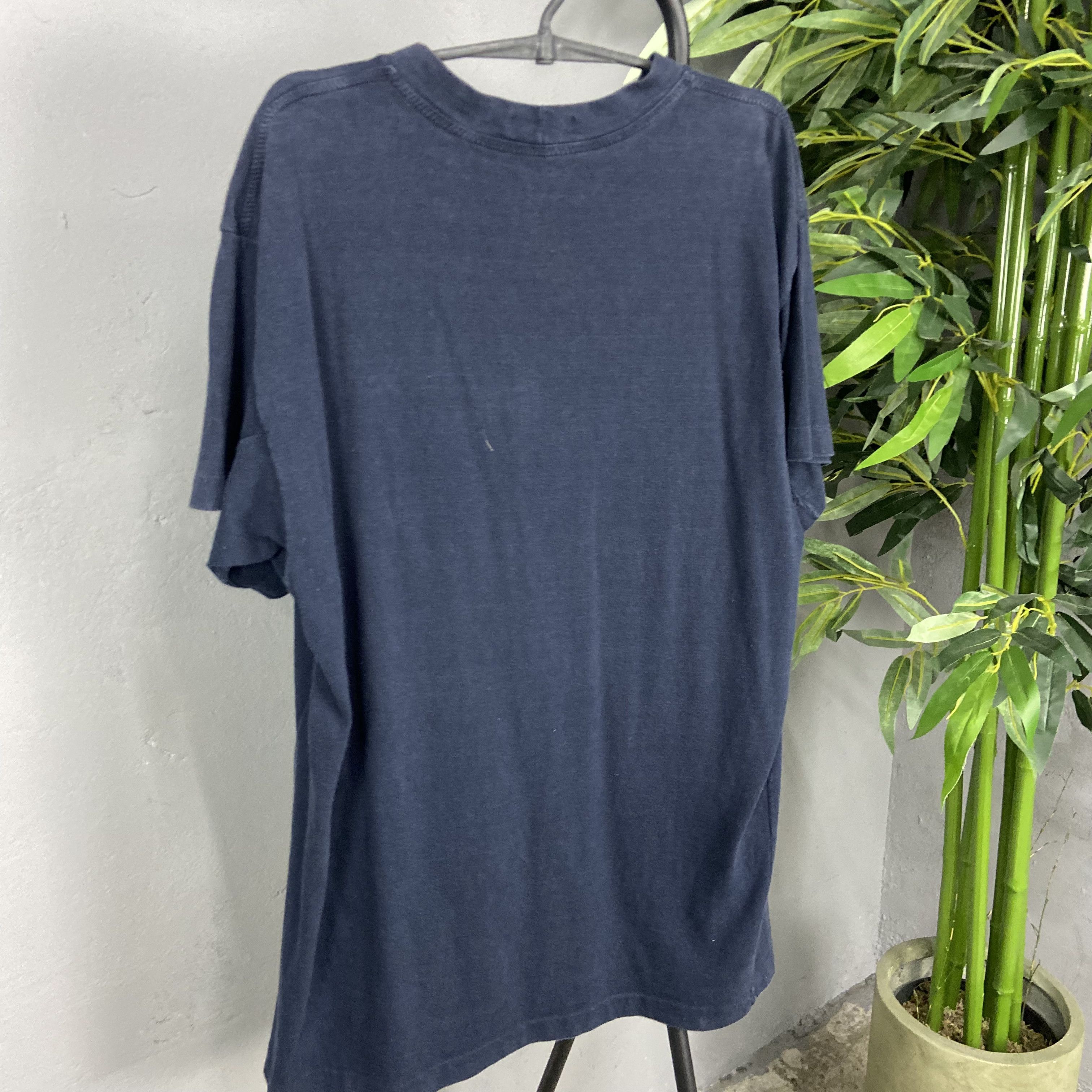 Stone Island 1980s ARCHIVE MINIMALISTIC LOGO RARE FADED SINGLE STITCH TEE Size US XXL / EU 58 / 5 - 5 Thumbnail