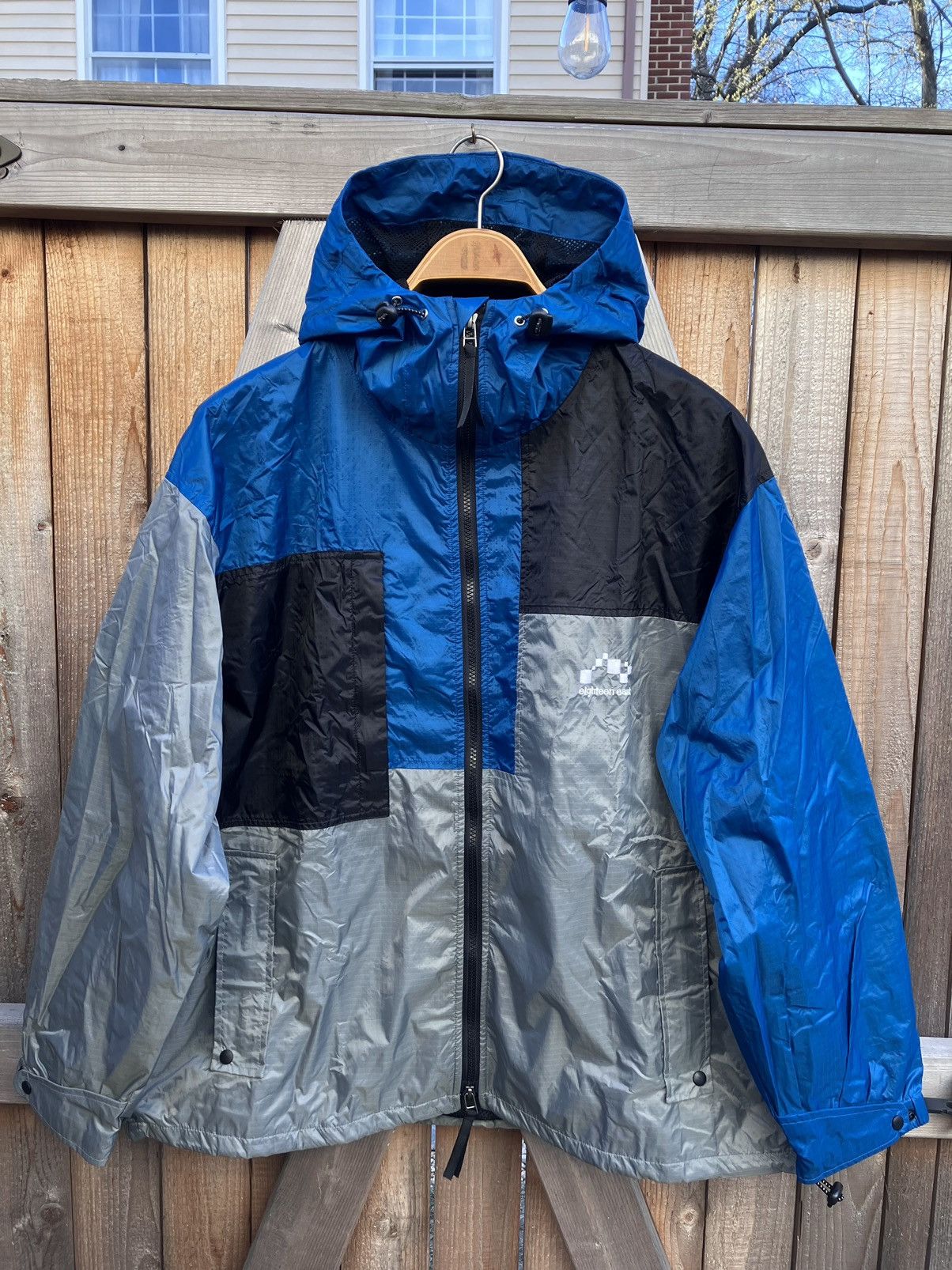 18 East Eighteen East Notch Patchwork Hooded Windbreaker Size US L / EU 52-54 / 3 - 1 Thumbnail