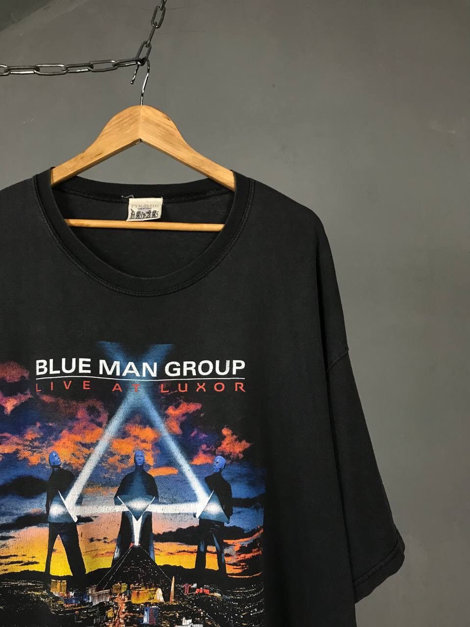 Band Tees Blue Man Group vintage rock band tee Size US XL / EU 56 / 4 - 2 Thumbnail