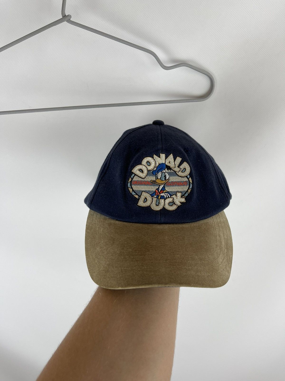 Disney Disney vintage 90s Donald Duck original clothing leather cap Size ONE SIZE - 5 Thumbnail