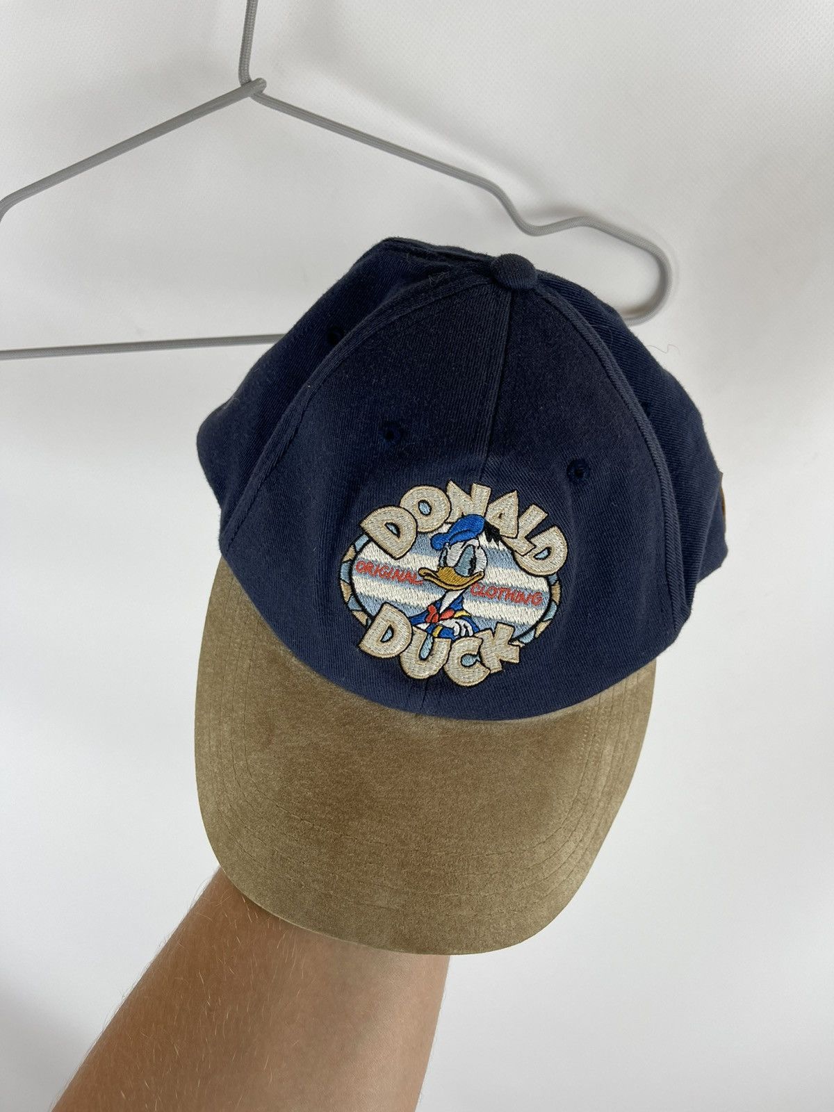 Disney Disney vintage 90s Donald Duck original clothing leather cap Size ONE SIZE - 4 Thumbnail