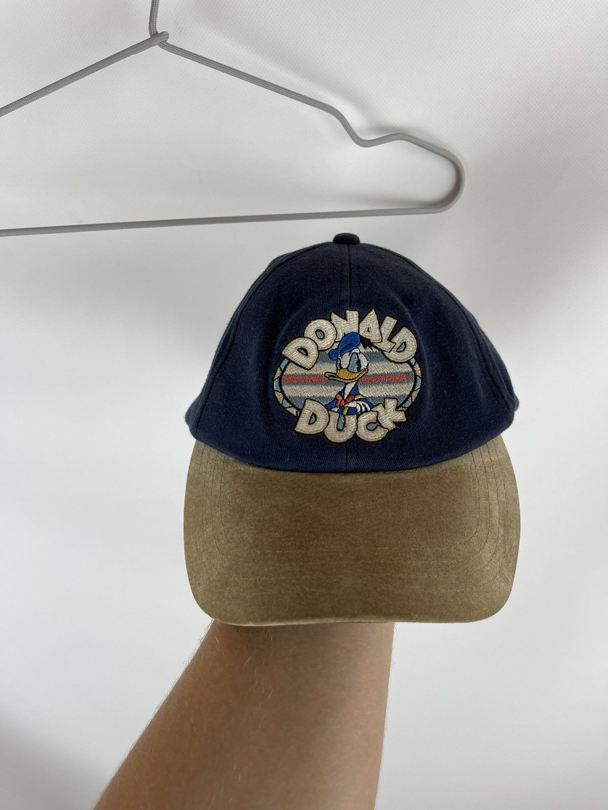 Disney Disney vintage 90s Donald Duck original clothing leather cap Size ONE SIZE - 2 Thumbnail