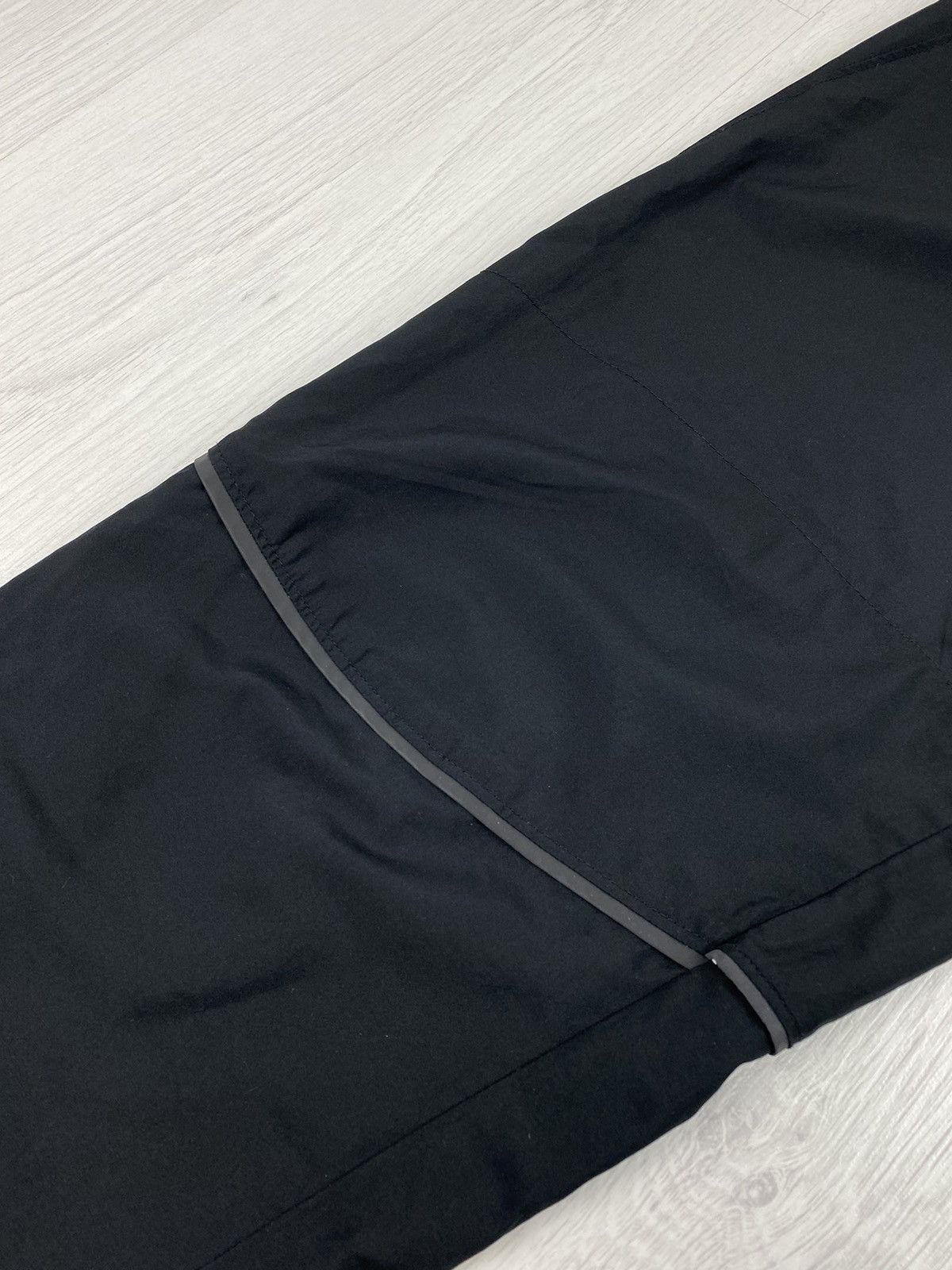 Nike Vintage Nike Y2K Nylon Drill Track Pants Joggers Swoosh Size US 34 / EU 50 - 5 Thumbnail