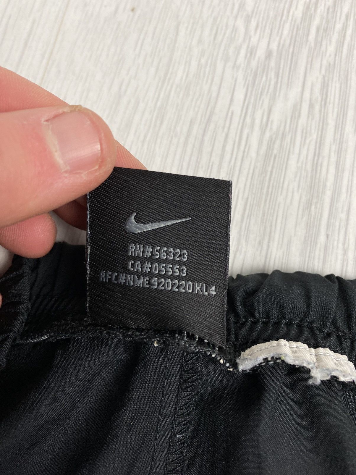 Nike Vintage Nike Y2K Nylon Drill Track Pants Joggers Swoosh Size US 34 / EU 50 - 9 Thumbnail