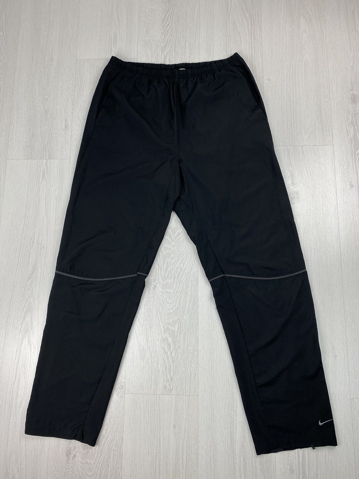 Nike Vintage Nike Y2K Nylon Drill Track Pants Joggers Swoosh Size US 34 / EU 50 - 1 Thumbnail