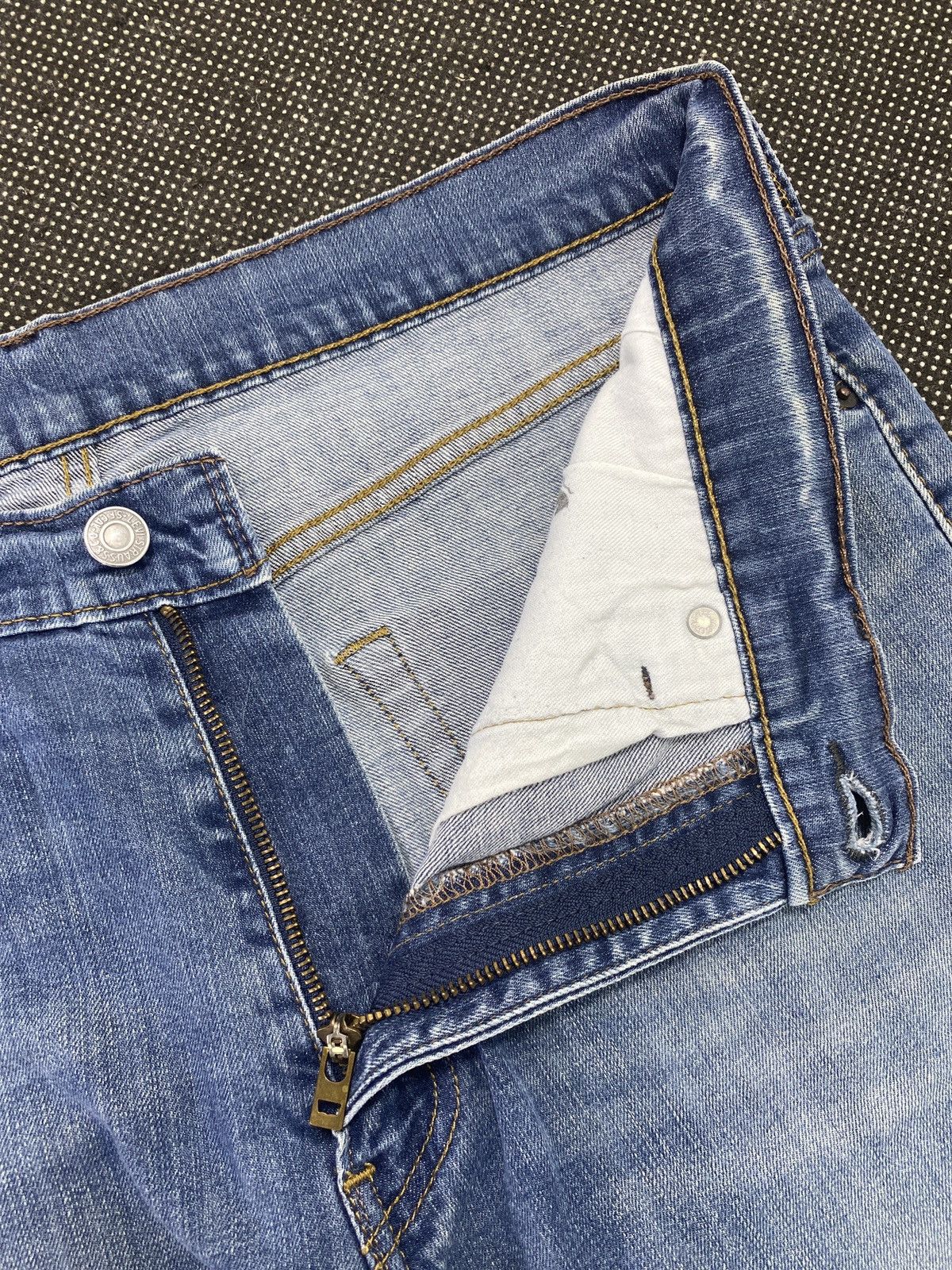 Jean VINTAGE LEVIS 541 BLUE WASH JEANS-J493 Size US 34 / EU 50 - 5 Thumbnail