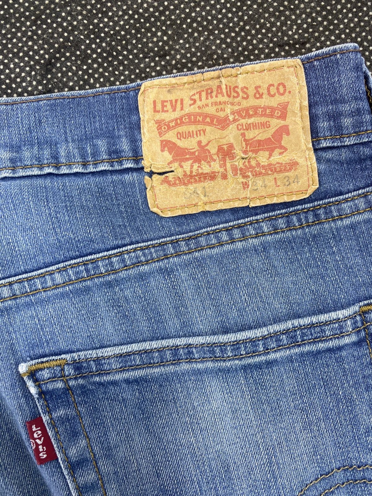Jean VINTAGE LEVIS 541 BLUE WASH JEANS-J493 Size US 34 / EU 50 - 10 Thumbnail
