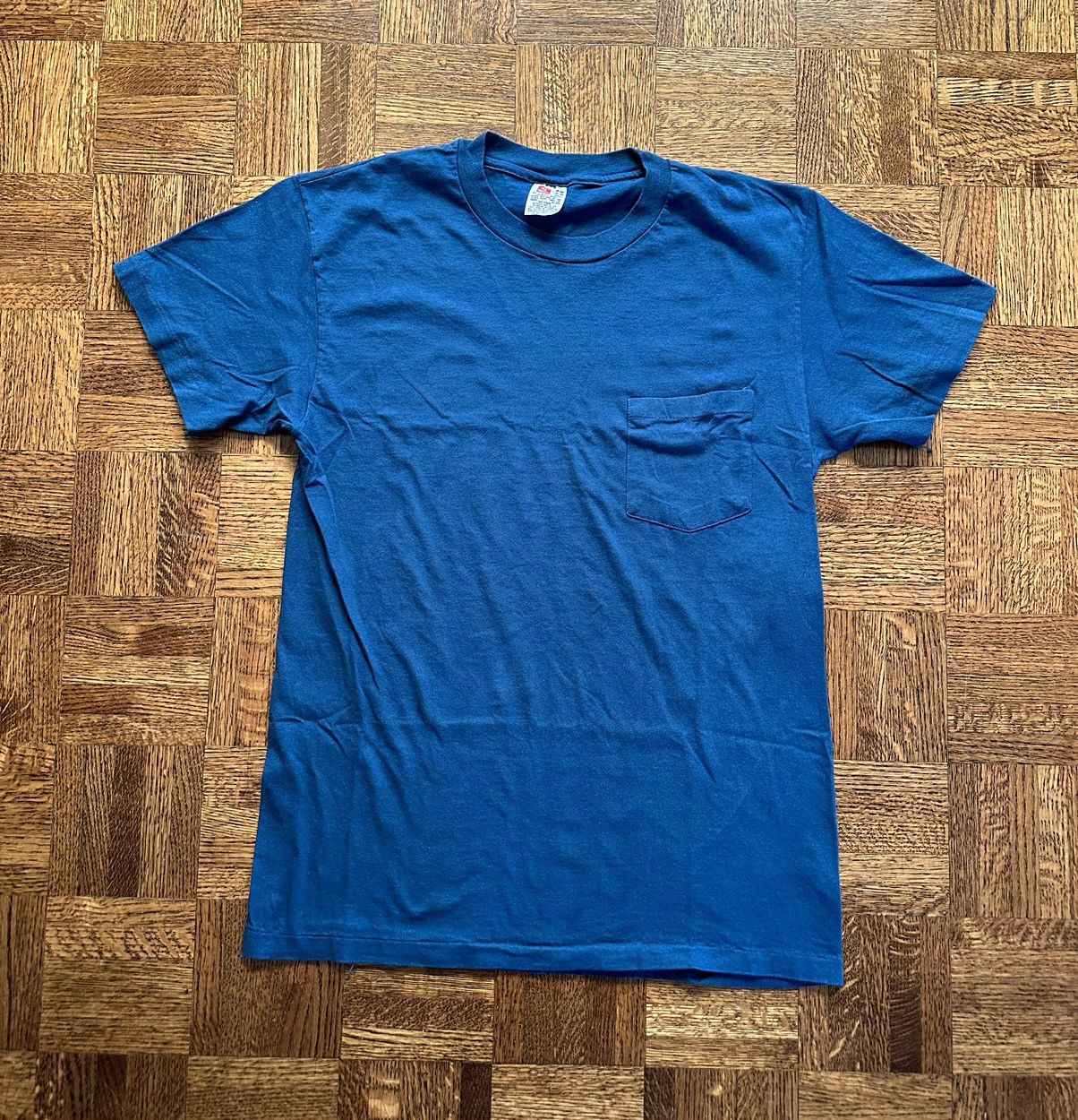 Vintage 90s Faded Blue Pocket Tee Shirt