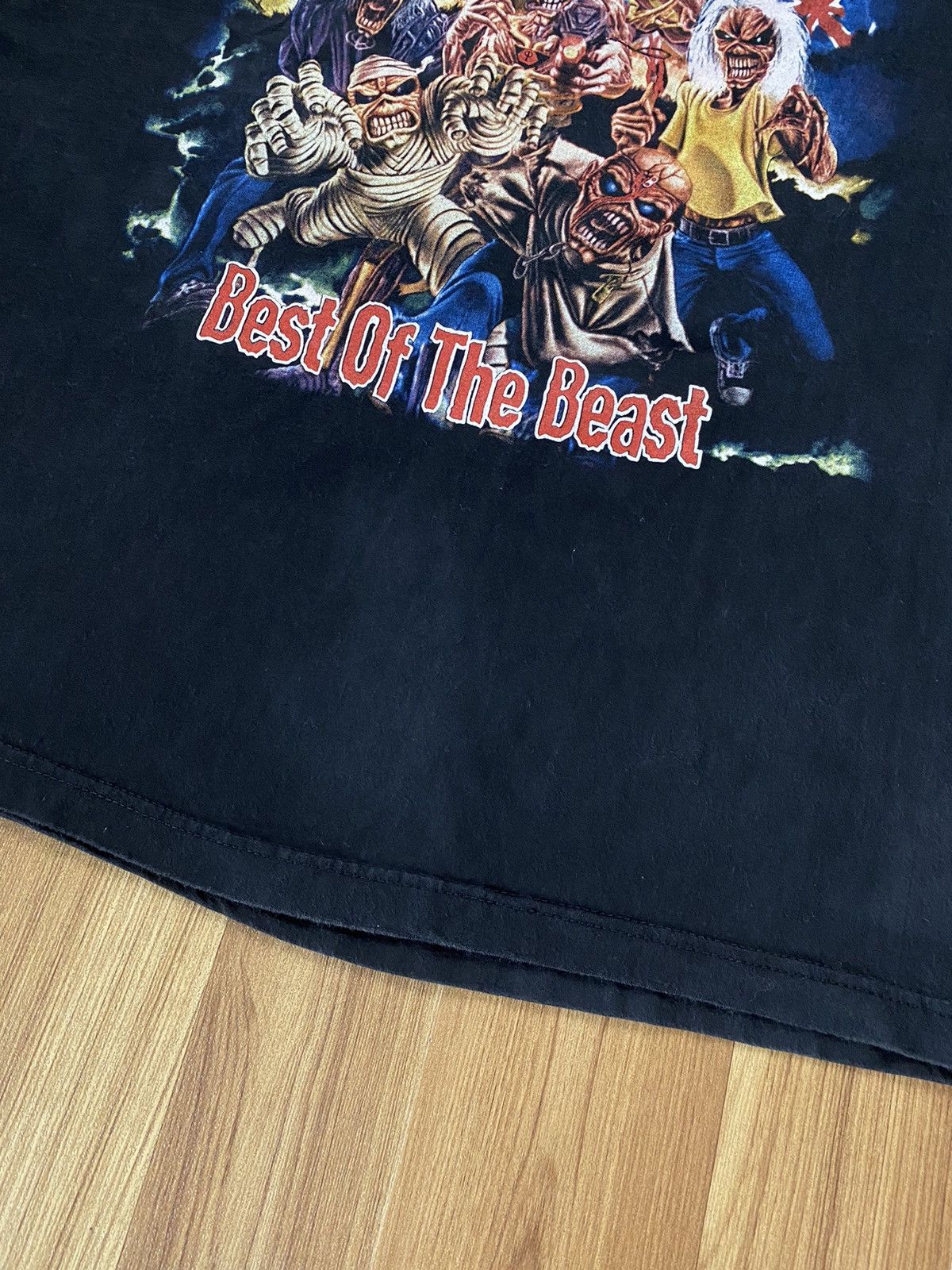 Band Tees Vintage Y2K Iron Maiden Best Of The Beast T Shirt Tee Slayer Size US XL / EU 56 / 4 - 6 Thumbnail