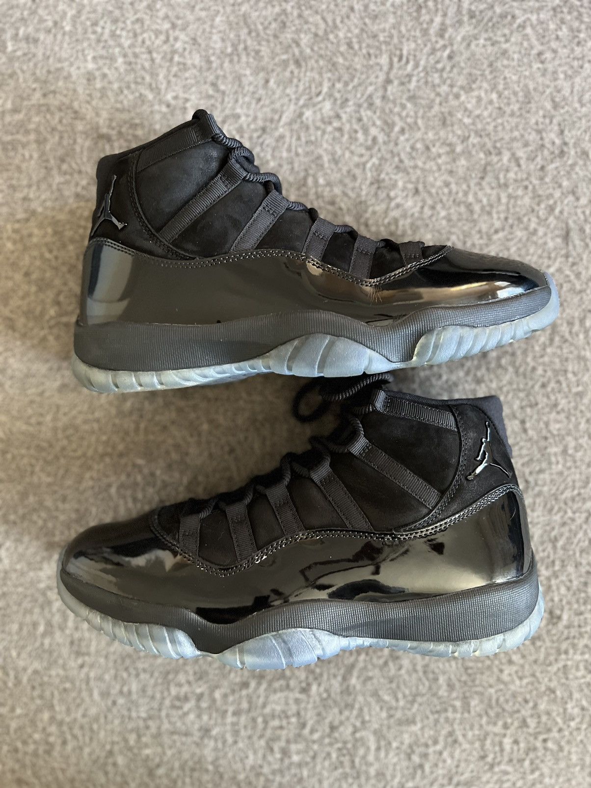 Air Jordan 11 Retro Cap n Gown