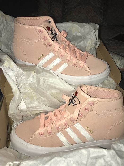 Nakel smith outlet adidas matchcourt pink