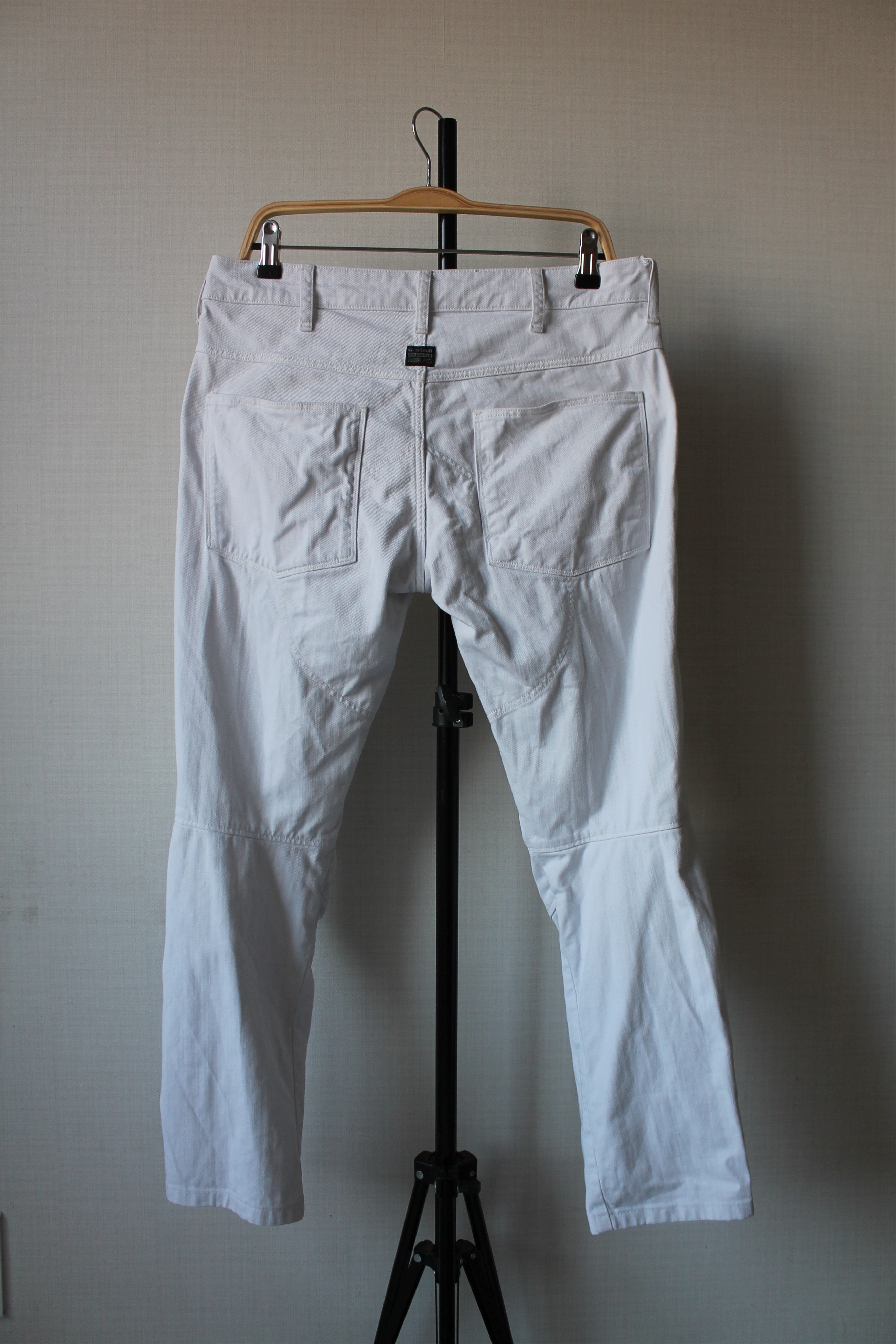 G-Star G- star Raw 3D low Tapered double knee 32 White short Pants Size US 32 / EU 48 - 4 Thumbnail