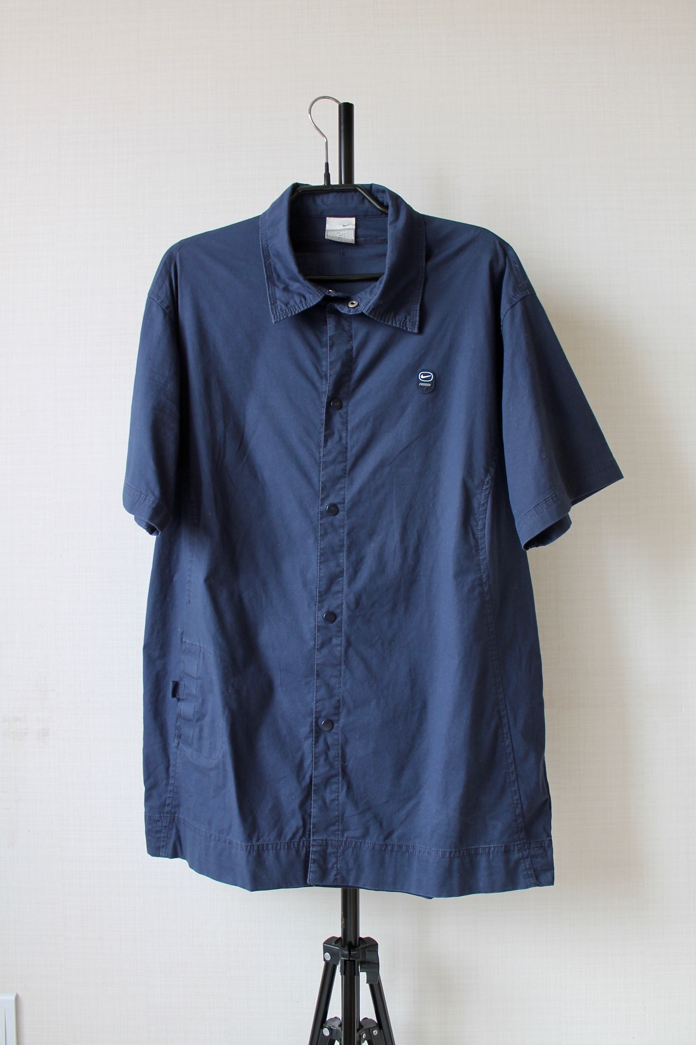 Nike NIKE Vintage Snap Button SWOOSH Shirt TN Navy Blue Size US M / EU 48-50 / 2 - 1 Thumbnail