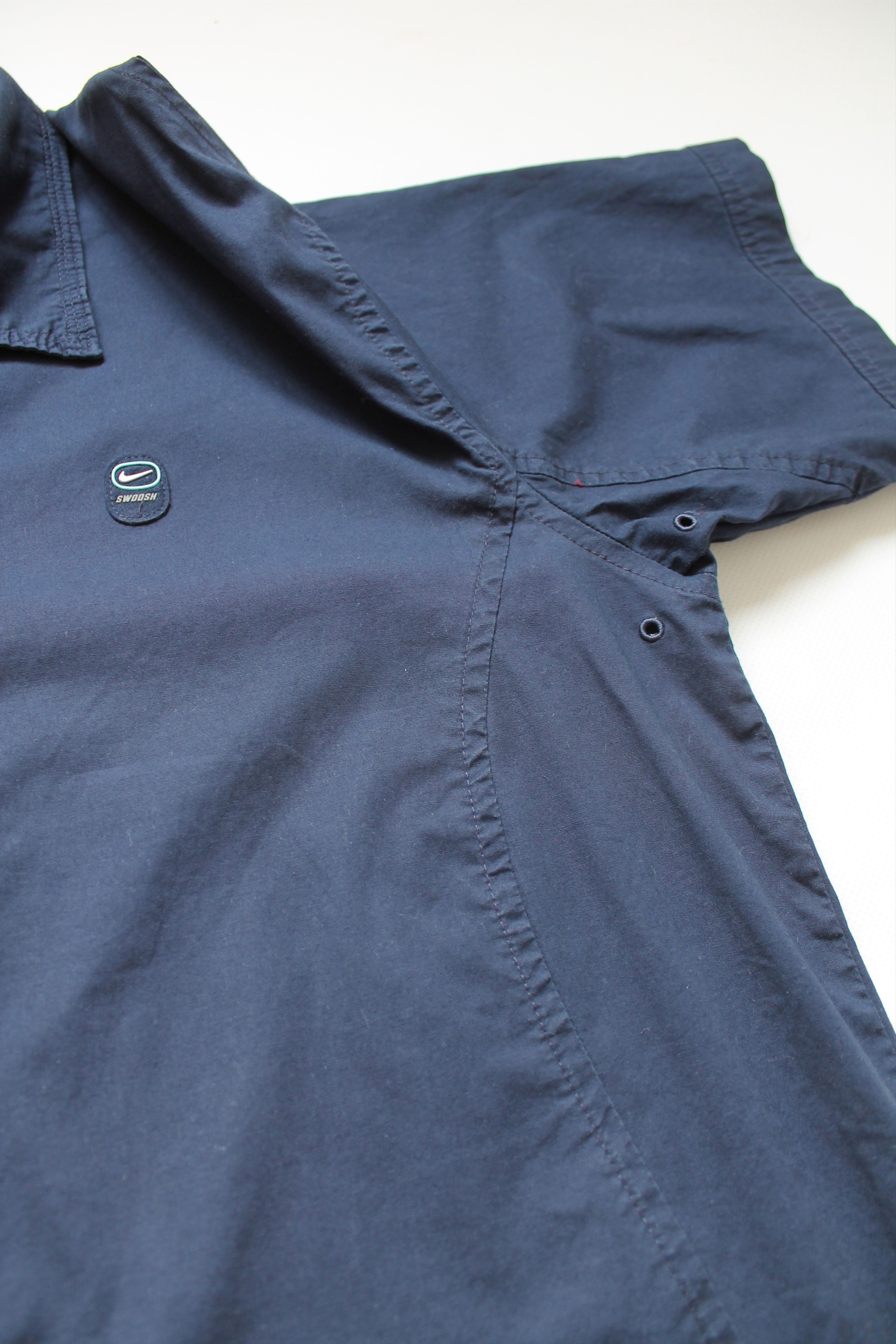 Nike NIKE Vintage Snap Button SWOOSH Shirt TN Navy Blue Size US M / EU 48-50 / 2 - 11 Thumbnail