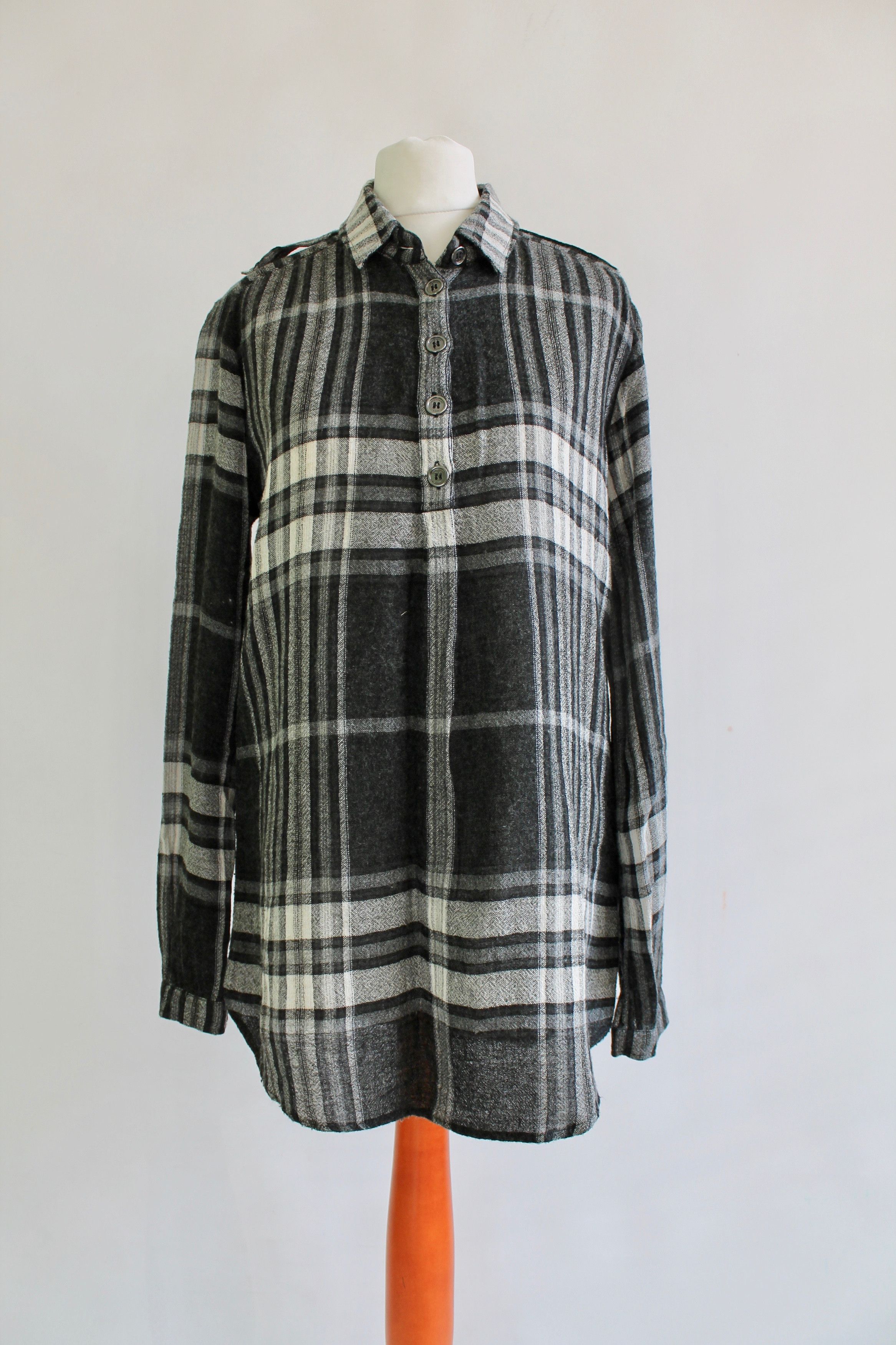 Burberry Burberry Brit Viscose Wool Long Shirt Tunic Plaid Checkered Size S / US 4 / IT 40 - 2 Thumbnail