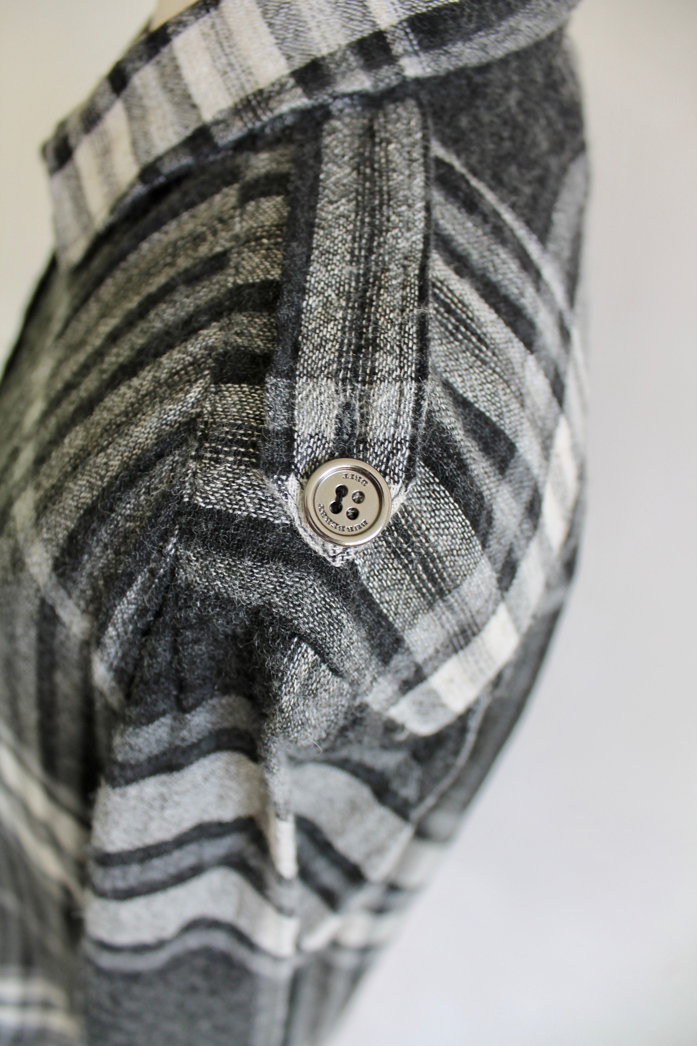 Burberry Burberry Brit Viscose Wool Long Shirt Tunic Plaid Checkered Size S / US 4 / IT 40 - 6 Thumbnail