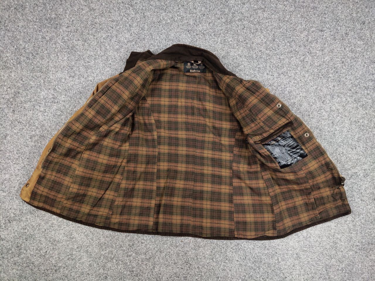 Barbour Barbour Women's E145 Retail Ladies Utility Wax Brown Jacket Size L / US 10 / IT 46 - 19 Thumbnail