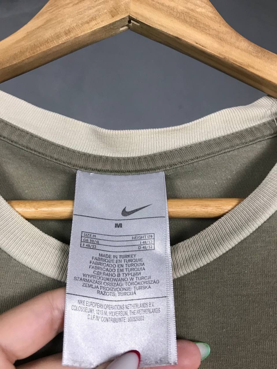 Nike × Vintage Nike swoosh center logo streetwear vintage tee Size US M / EU 48-50 / 2 - 3 Thumbnail