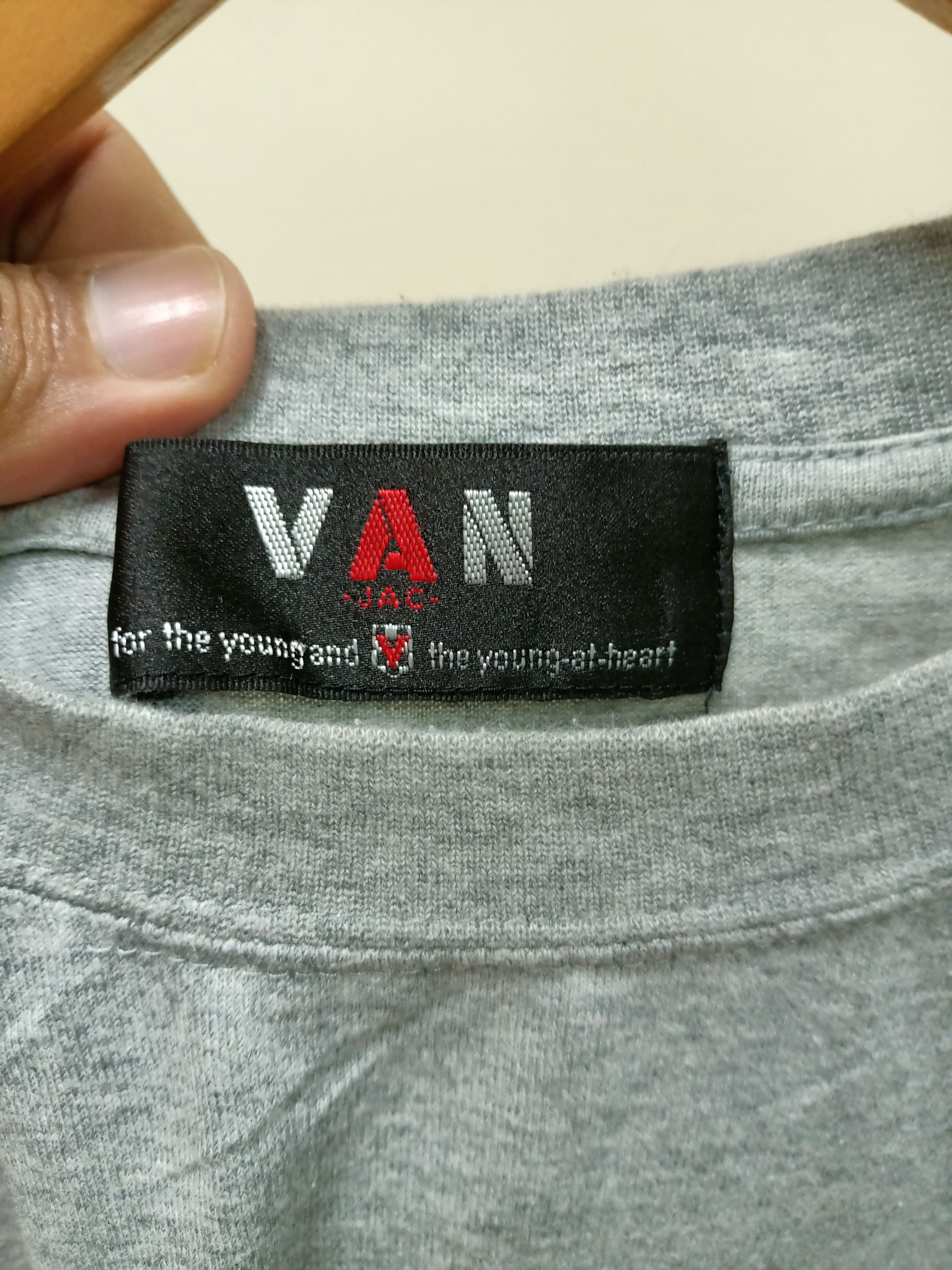 Japanese Brand Van Jacket t-shirt for the young at heart Size US M / EU 48-50 / 2 - 9 Thumbnail