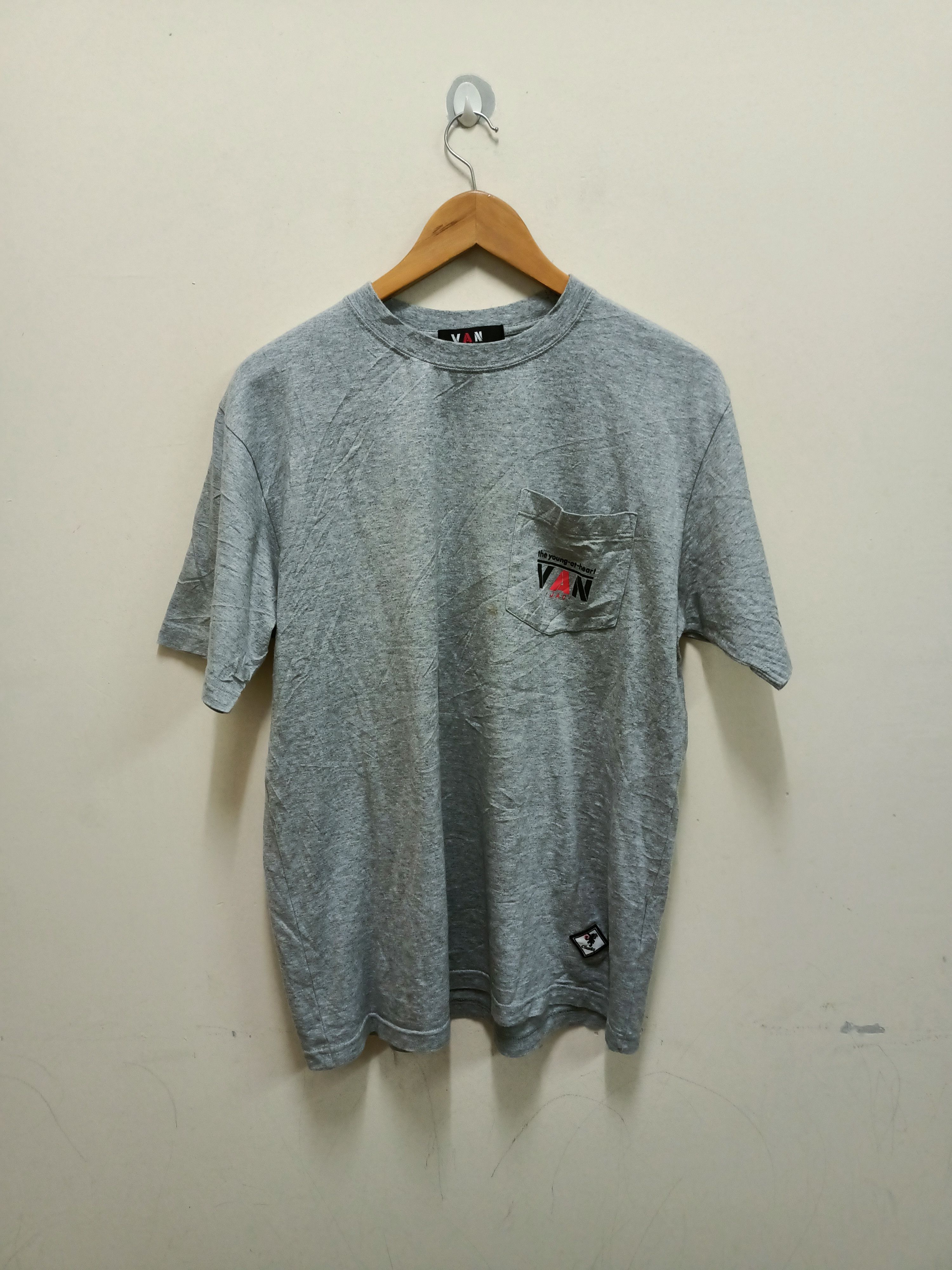Japanese Brand Van Jacket t-shirt for the young at heart Size US M / EU 48-50 / 2 - 5 Thumbnail