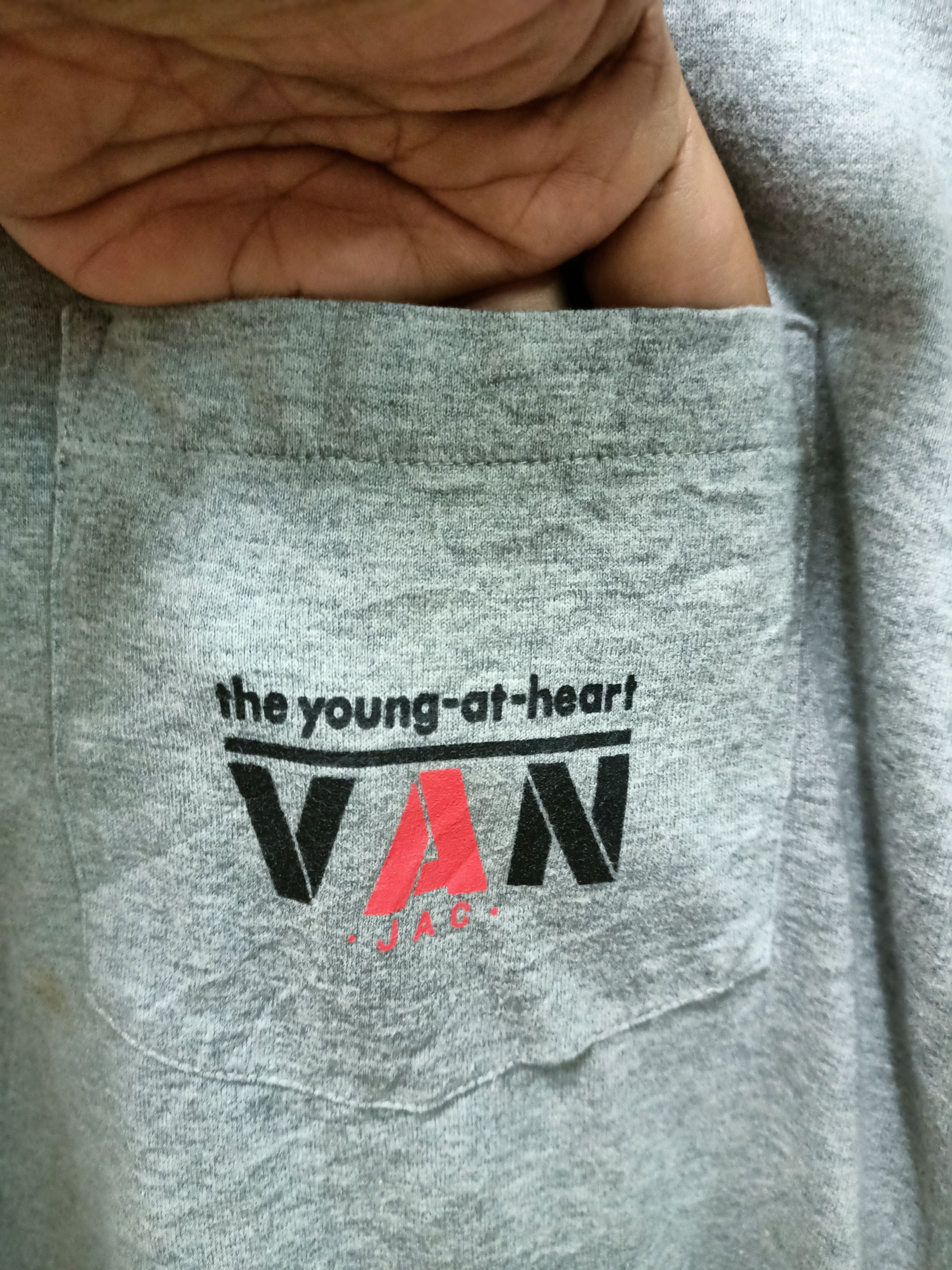 Japanese Brand Van Jacket t-shirt for the young at heart Size US M / EU 48-50 / 2 - 6 Thumbnail
