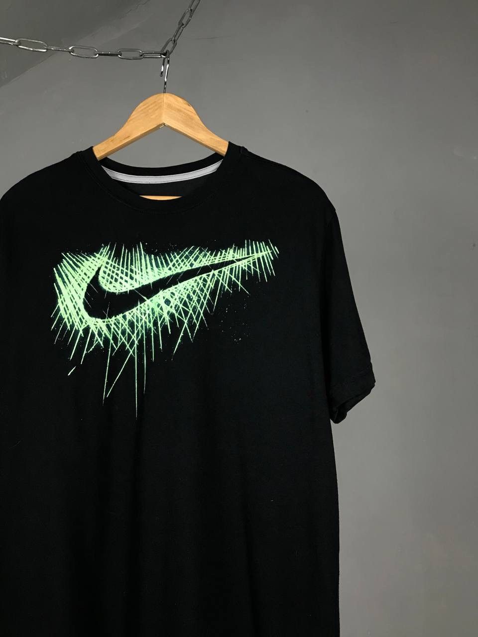 Nike × Vintage Nike swoosh streetwear vintage center logo tee Size US L / EU 52-54 / 3 - 2 Thumbnail