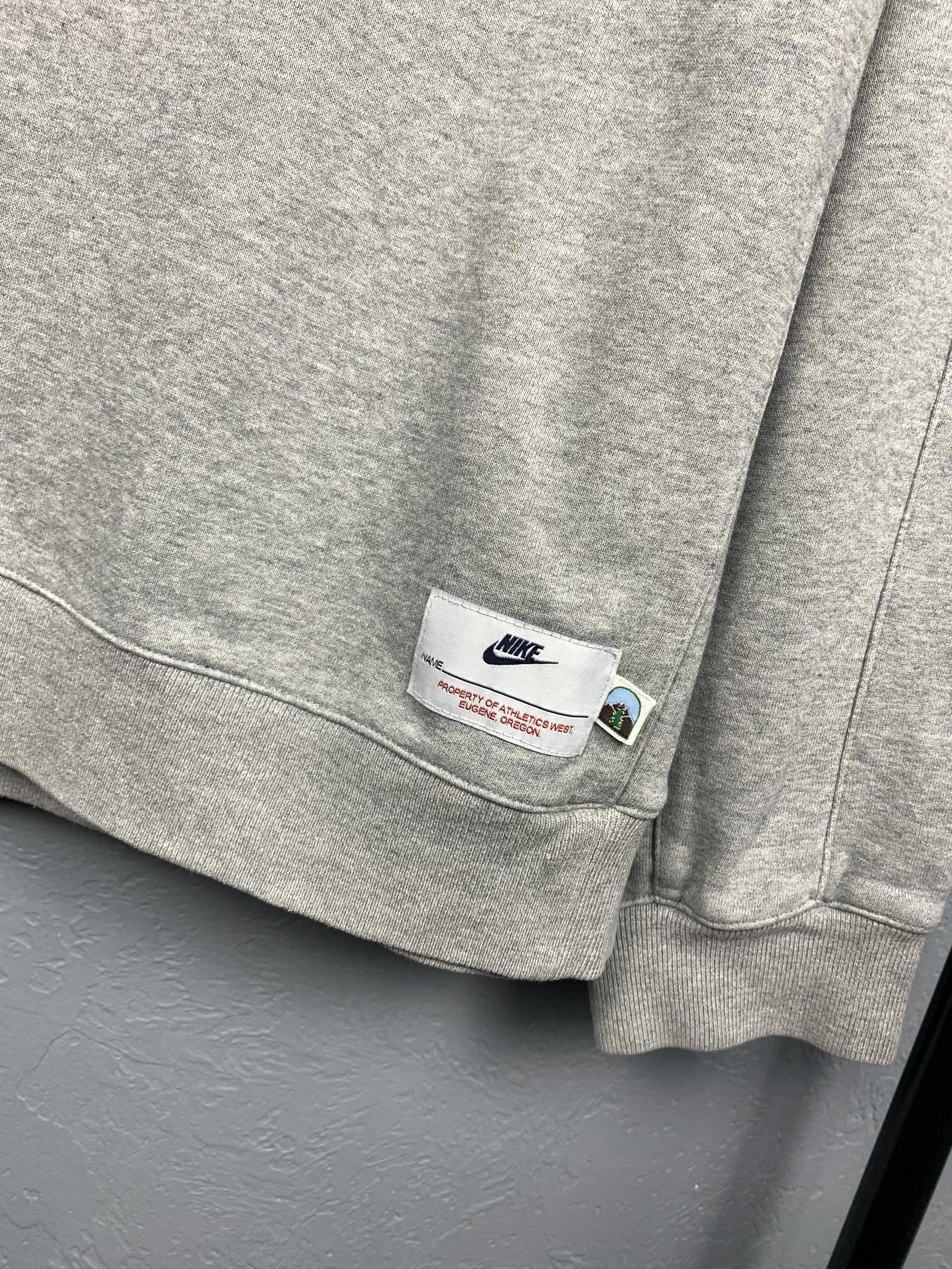 Nike Nike Vintage Mens Sweatshirt Y2K Swoosh Size US L / EU 52-54 / 3 - 3 Thumbnail