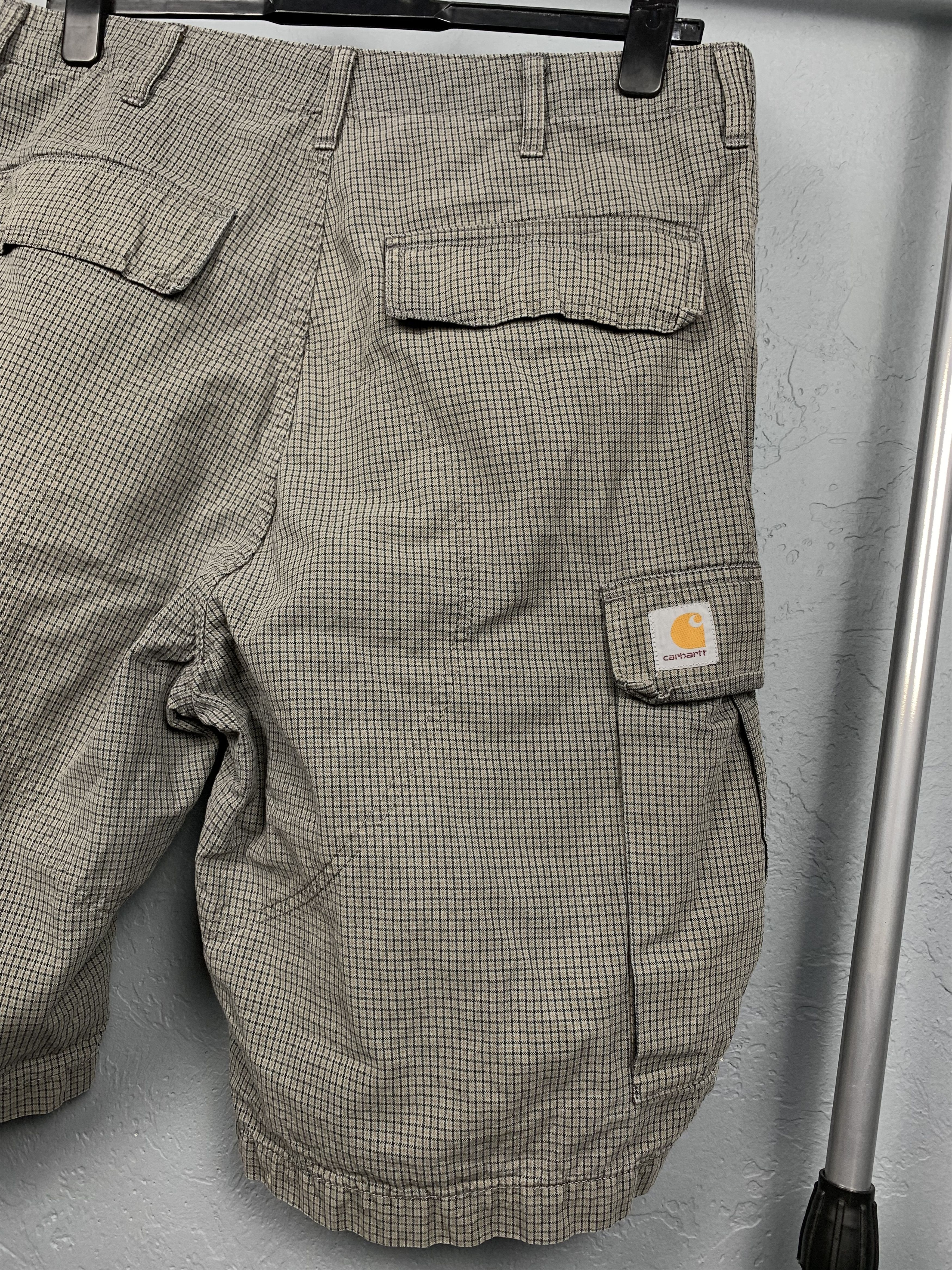 Carhartt × Carhartt Wip × Vintage Vintage Carhartt Cargo Bermuda Shorts Size US 36 / EU 52 - 2 Thumbnail