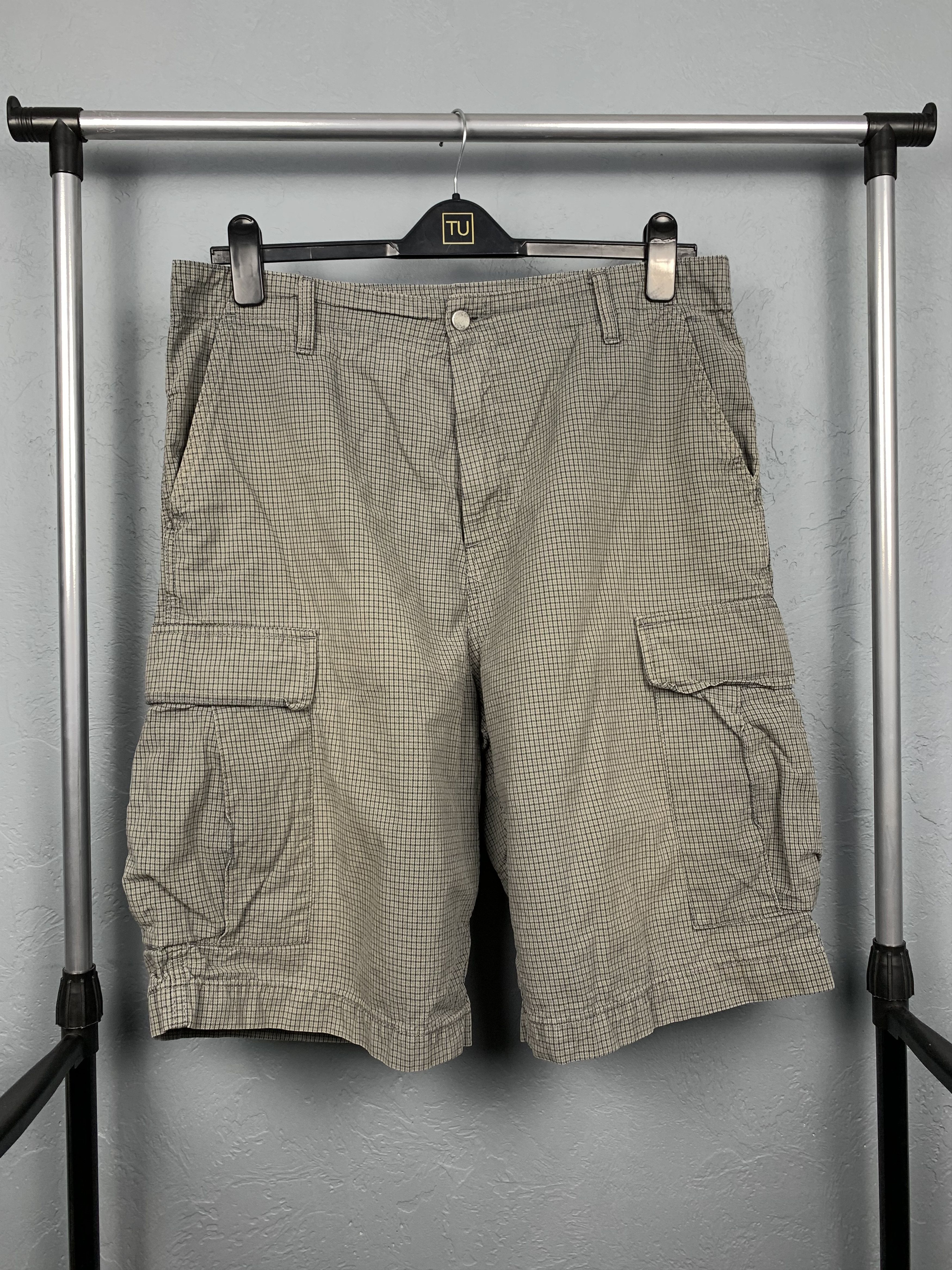 Carhartt × Carhartt Wip × Vintage Vintage Carhartt Cargo Bermuda Shorts Size US 36 / EU 52 - 4 Thumbnail