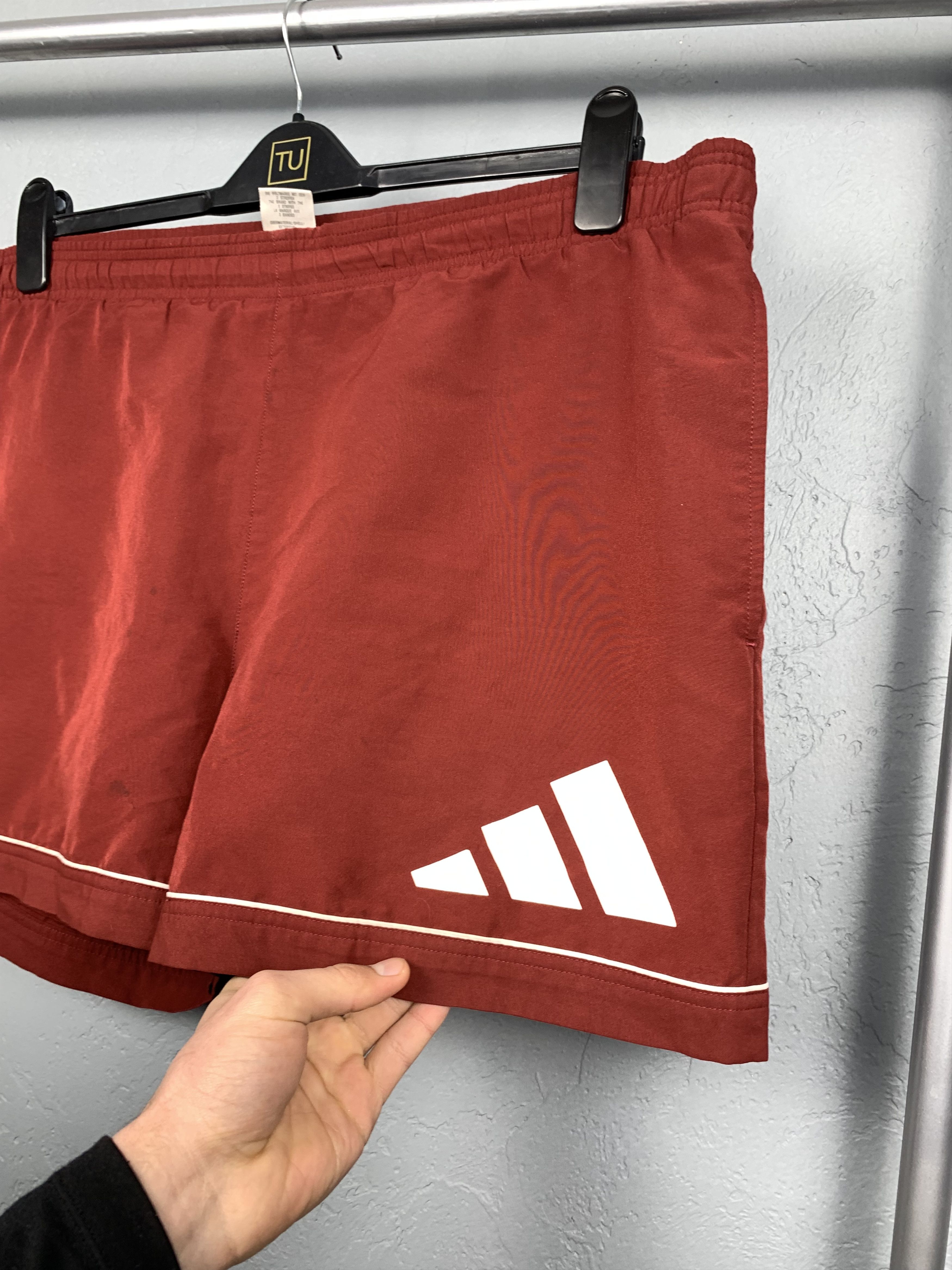 Adidas × Vintage Adidas Vintage Mens Nylon Shorts Y2K Size US 34 / EU 50 - 2 Thumbnail