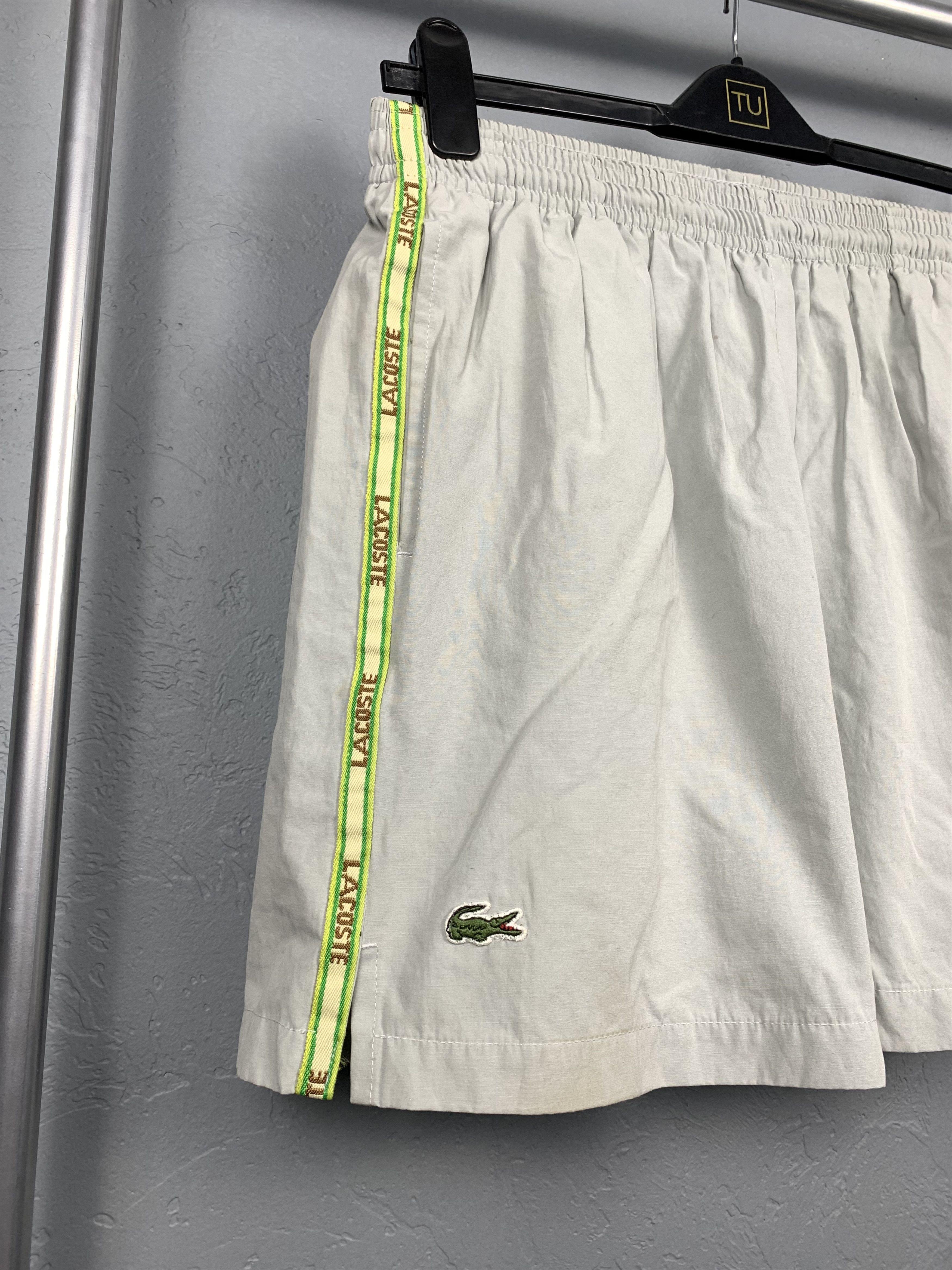 Lacoste Lacoste Vintage Mens Nylon Shorts Size US 36 / EU 52 - 2 Thumbnail