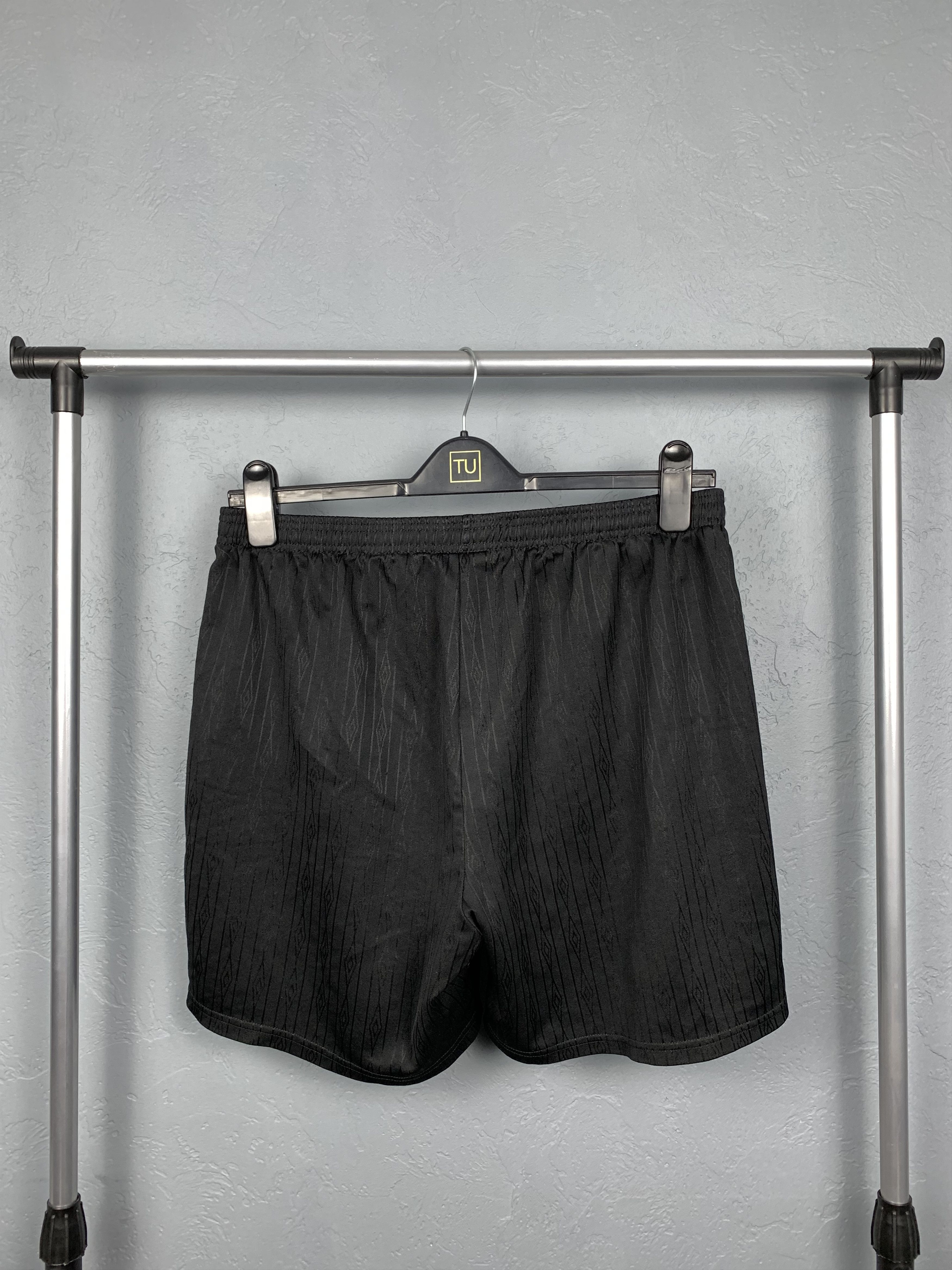 Umbro Umbro Vintage Monogram Logo Shorts Size US 36 / EU 52 - 4 Thumbnail