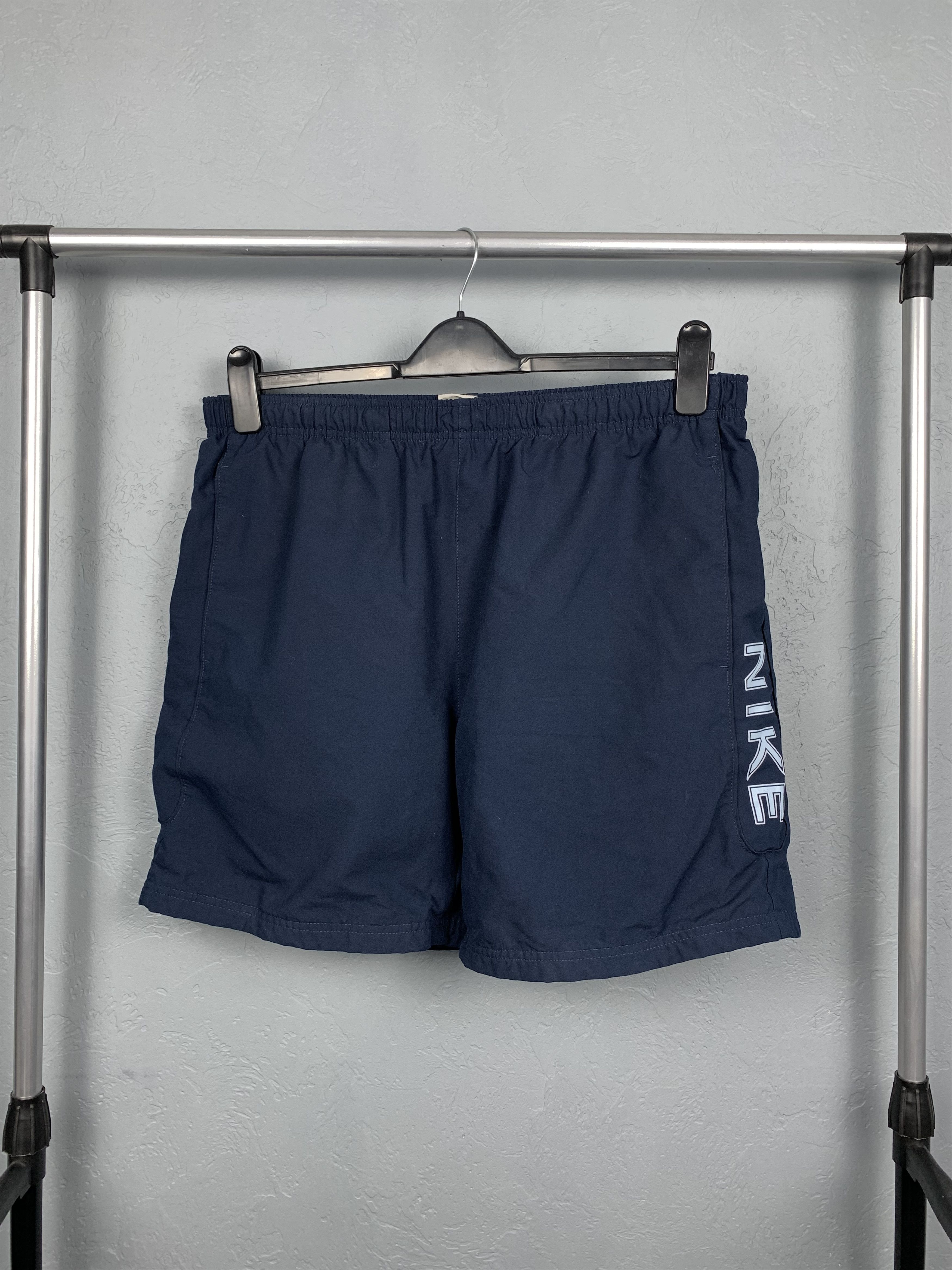 Nike Nike Vintage Mens Nylon Shorts Y2K Size US 34 / EU 50 - 1 Thumbnail