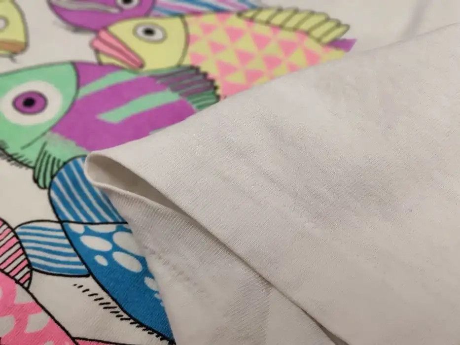 Other Vintage 90's Crazy Shirts Hawaii So many Fish USA T Shirt Size US XL / EU 56 / 4 - 6 Thumbnail