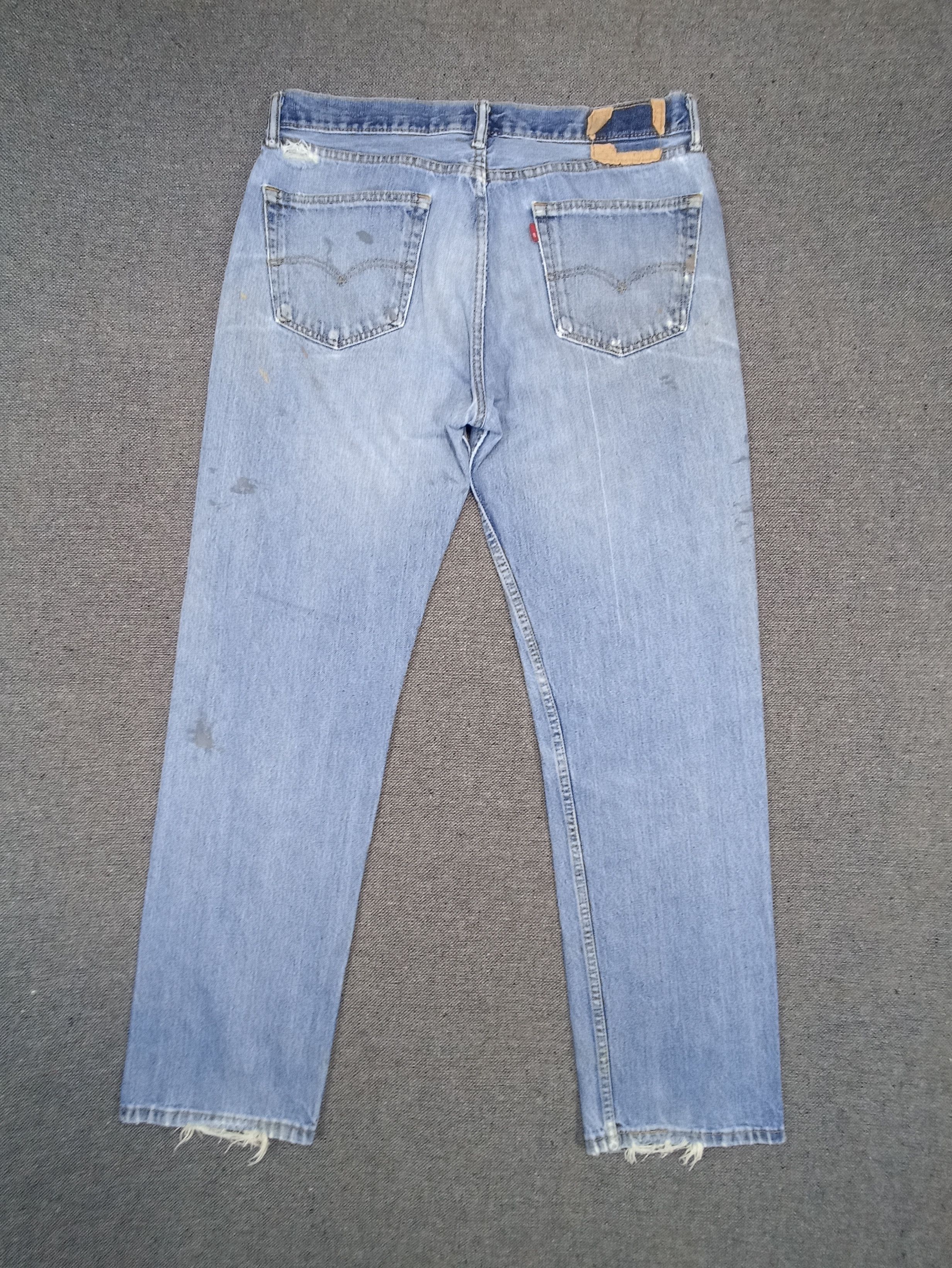 Jean × Levi's × Vintage Vintage Levis 505 Jeans Distress Blue Wash - J117 Size US 36 / EU 52 - 2 Thumbnail