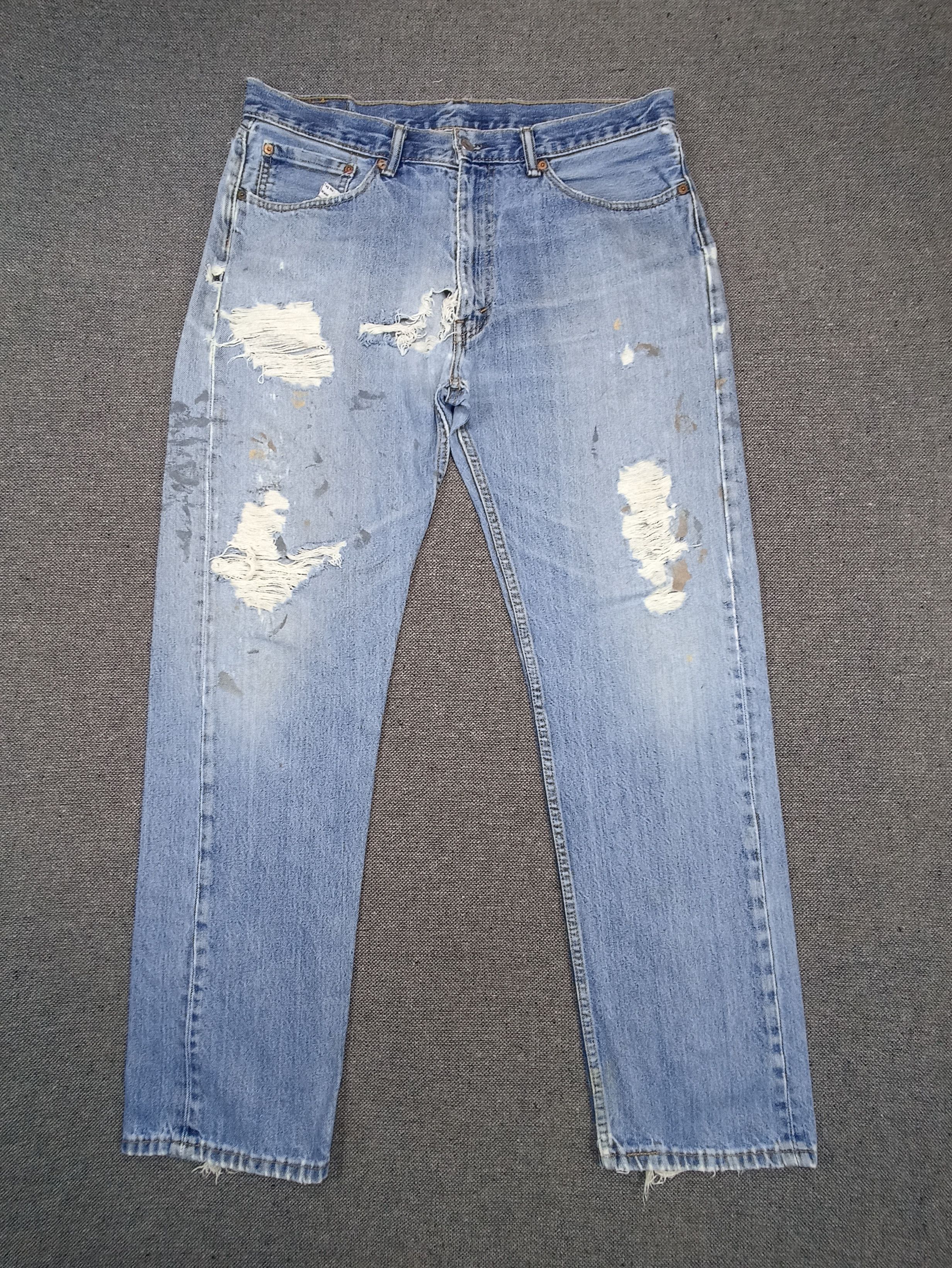 Jean × Levi's × Vintage Vintage Levis 505 Jeans Distress Blue Wash - J117 Size US 36 / EU 52 - 1 Thumbnail